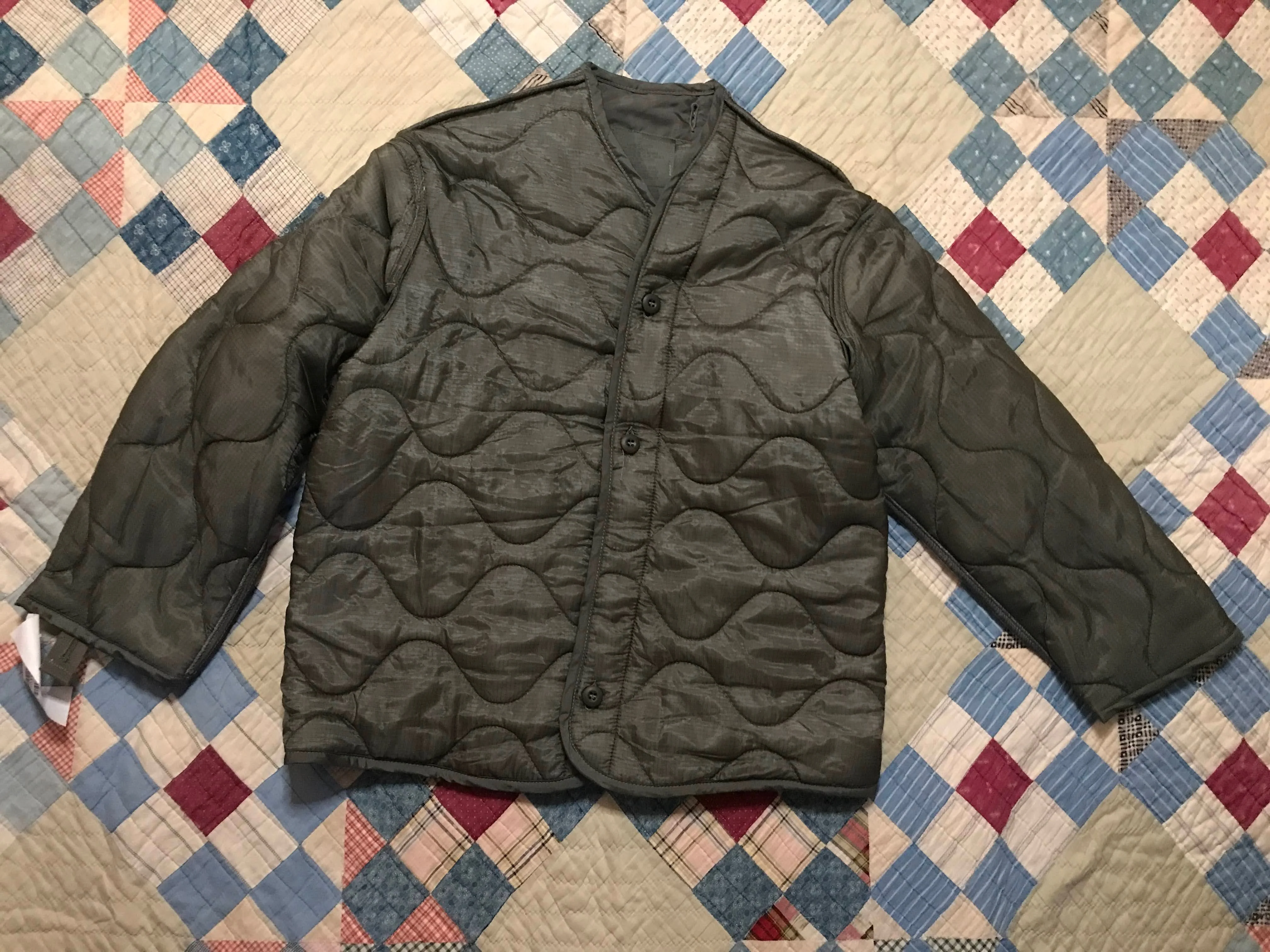 70s/80s Quilted Army Green Military Liner Jacket By Military - Image 4