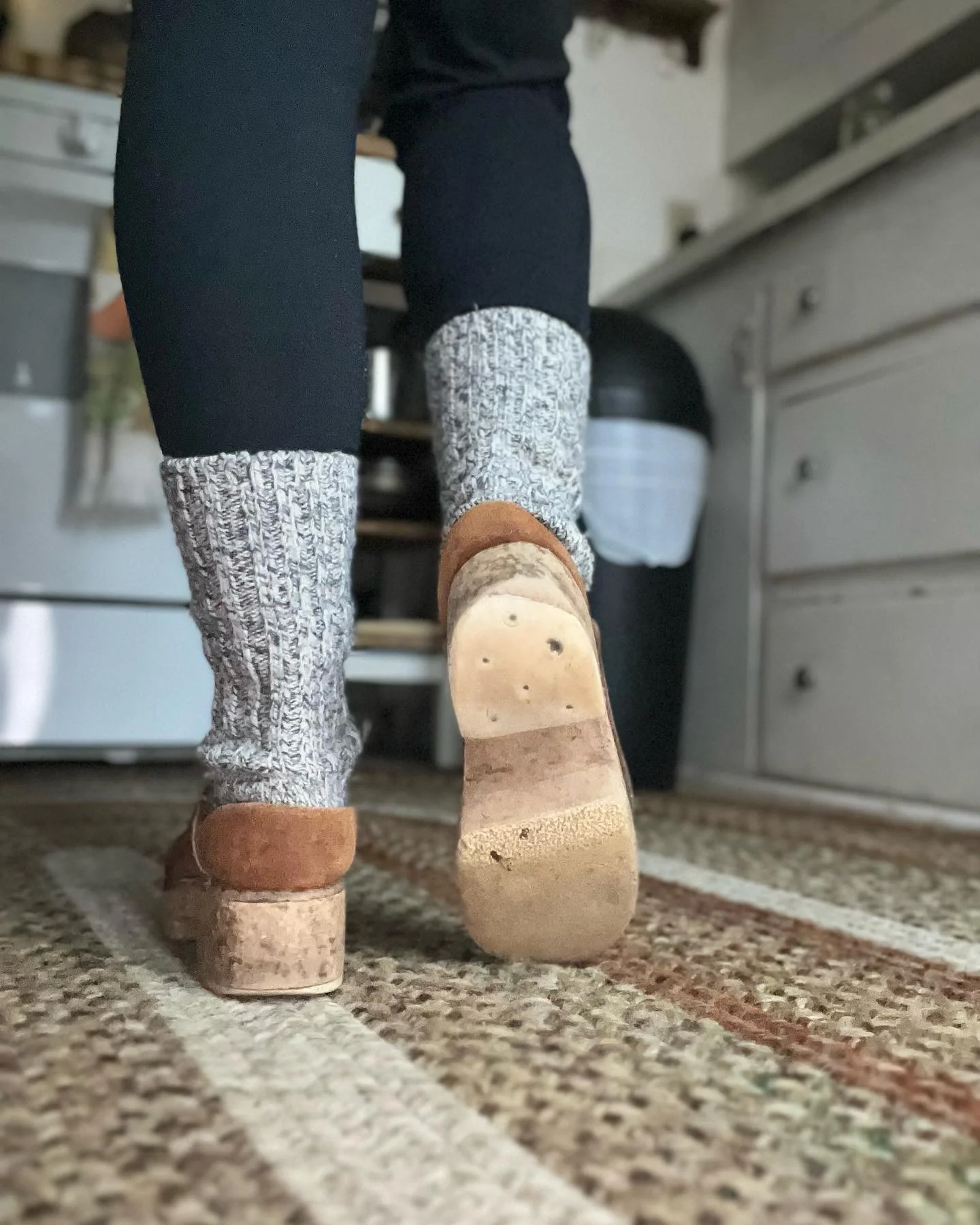 70s/80s Rad Handmade Clogs Womens Size 7.5/8 - Image 4