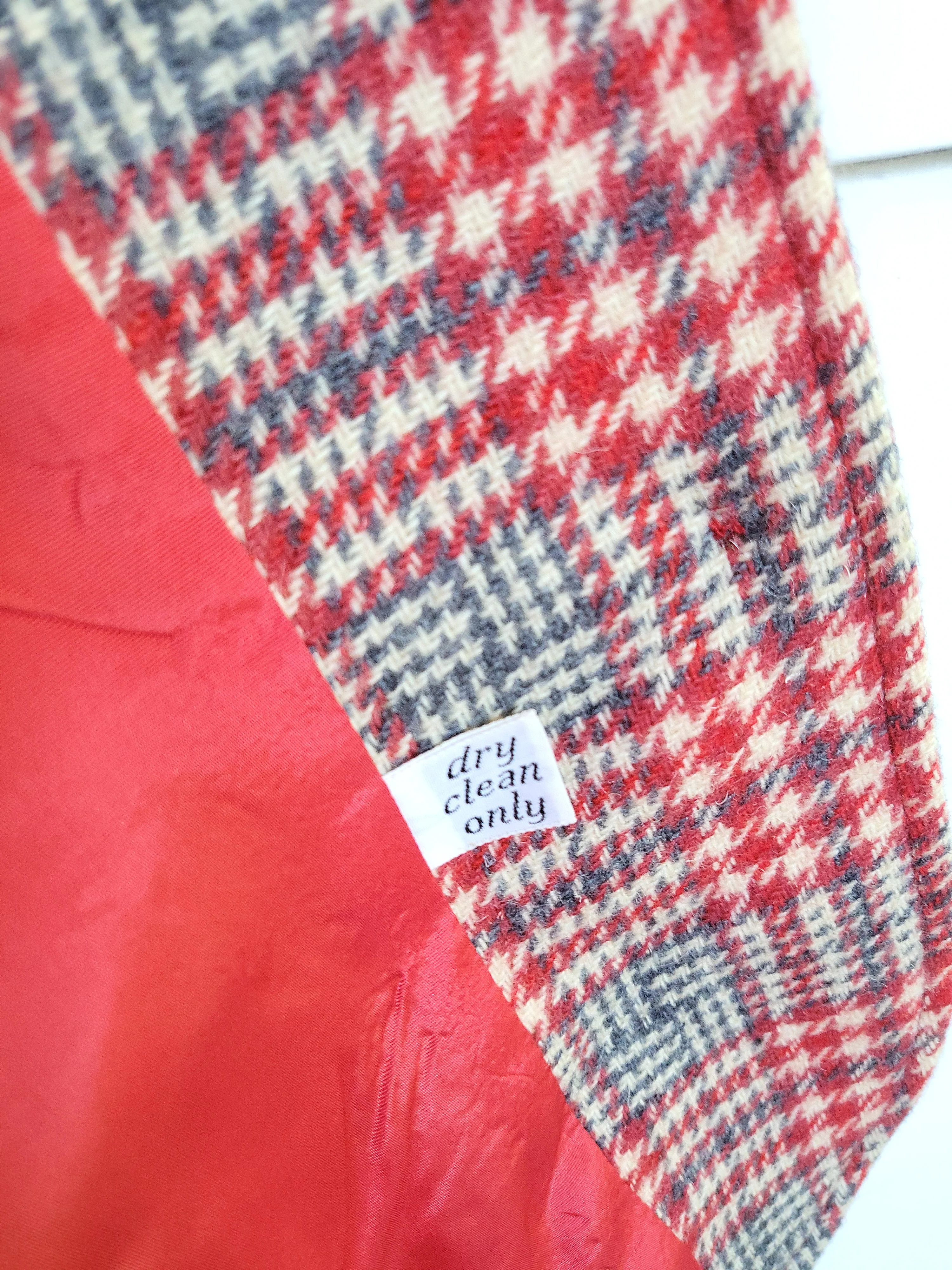 70s/80s Red And Gray Plaid Blazer Jacket By Pendelton - Image 7