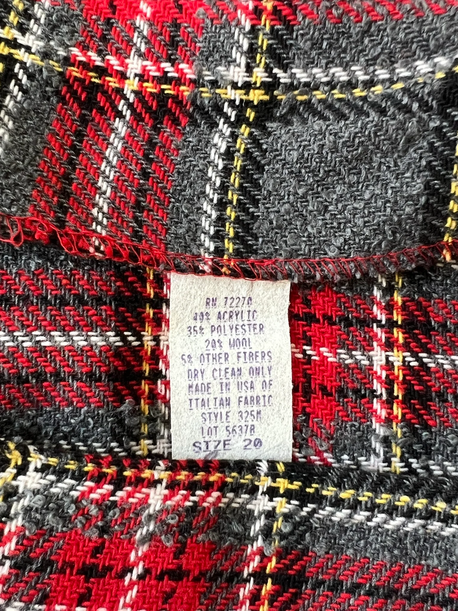 70s/80s Red Charcoal Plaid Italian Wool Mini Skirt - Image 9