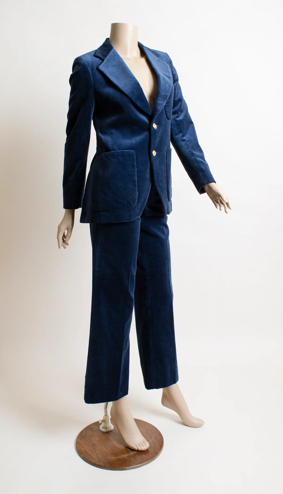 70s/80s Royal Sapphire Blue Velvet Disco Suit By Pierre Cardin - Image 3