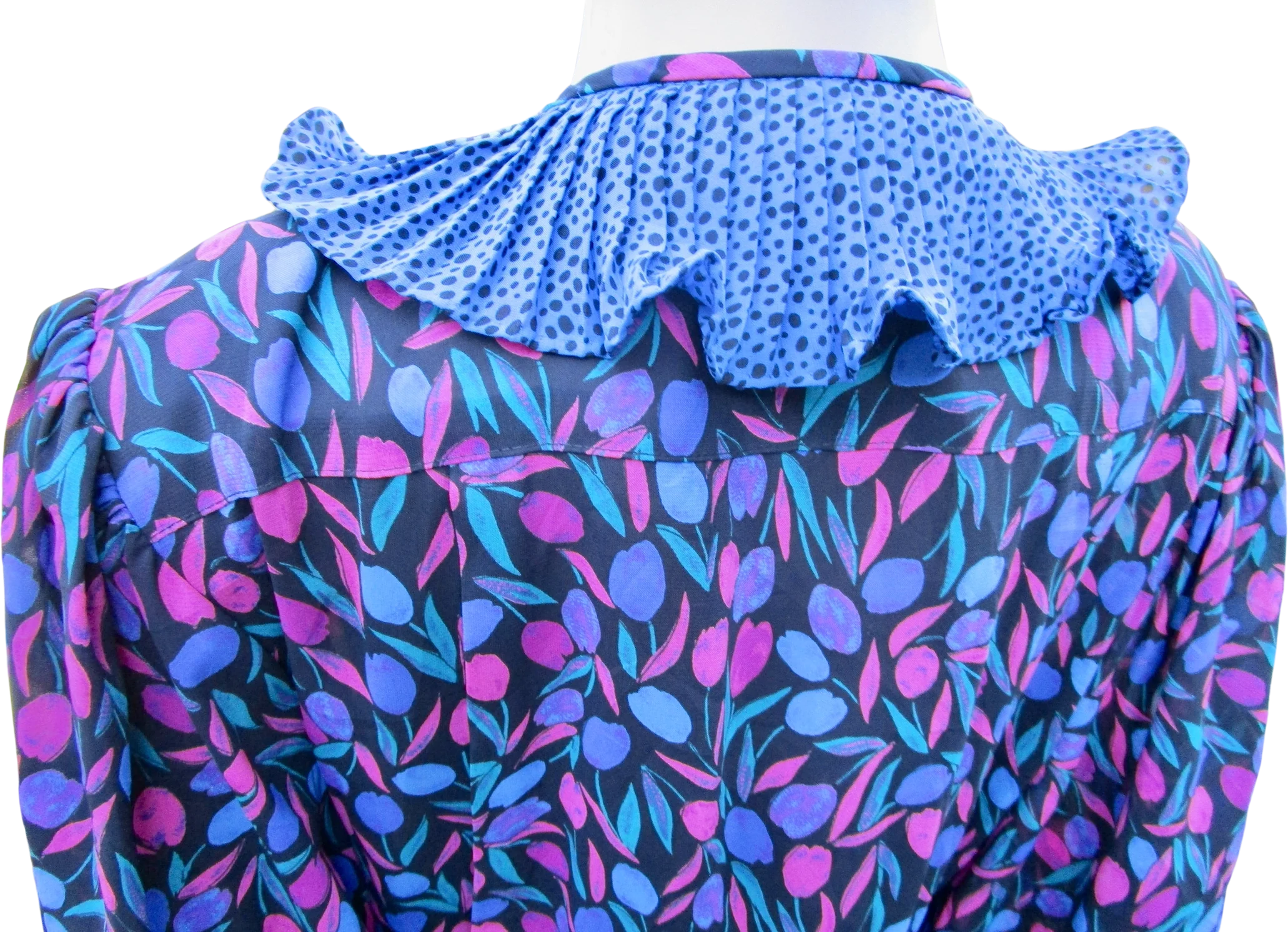 70s/80s Ruffled Surplice Dress Pink And Purple Tulips By Susan Freis Assorti - Image 2