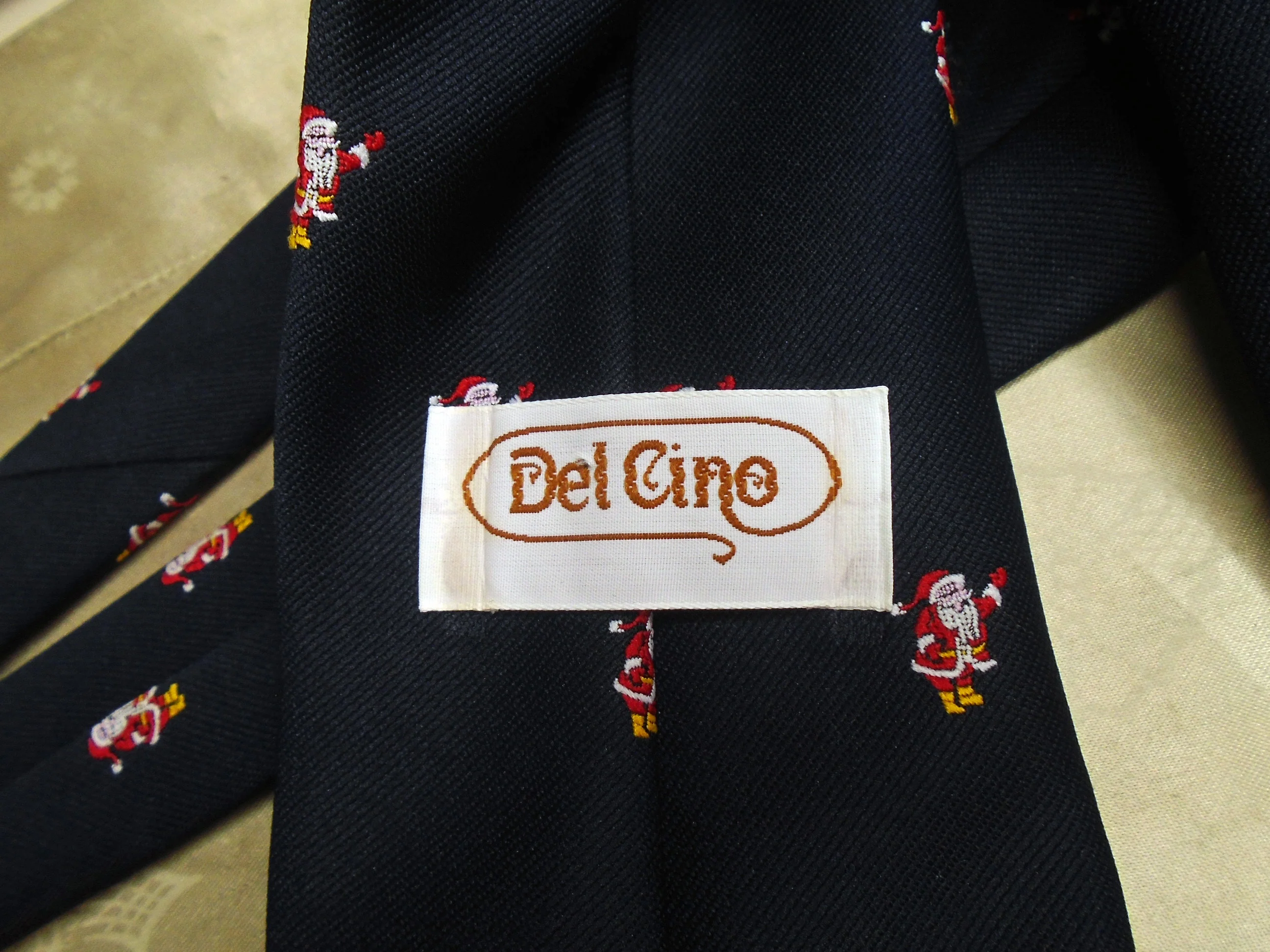 70s/80s Santa Claus Tie Christmas Holiday Necktie By Del Cino - Image 7