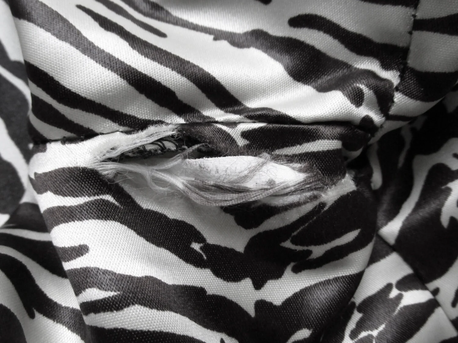 70s 80s Satin Animal Print Short Coat Jacket Tiger Zebra Black and White - Image 4