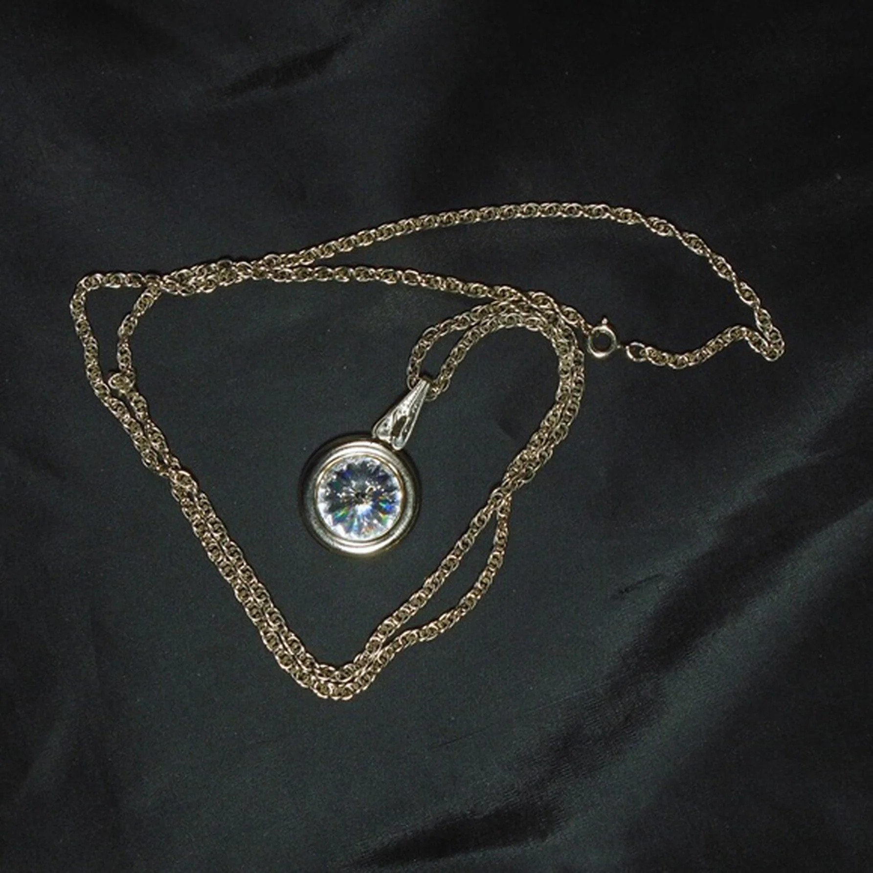 70s/80s Simple Necklace - Rivoli Rhinestone Pendant - Image 2