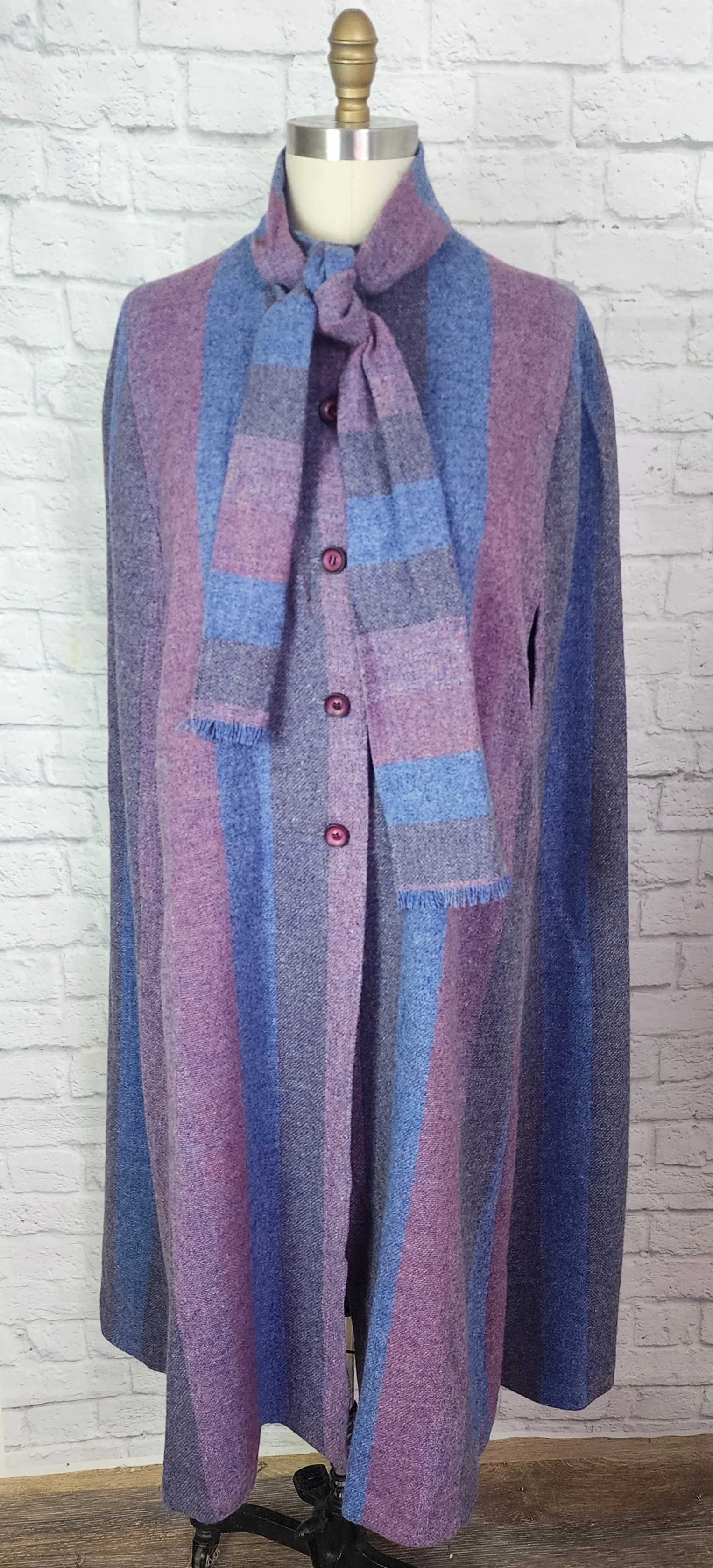 70s/80s Vibrant Blue Purple Gray Stripe Long Cape By Avoca - Image 7