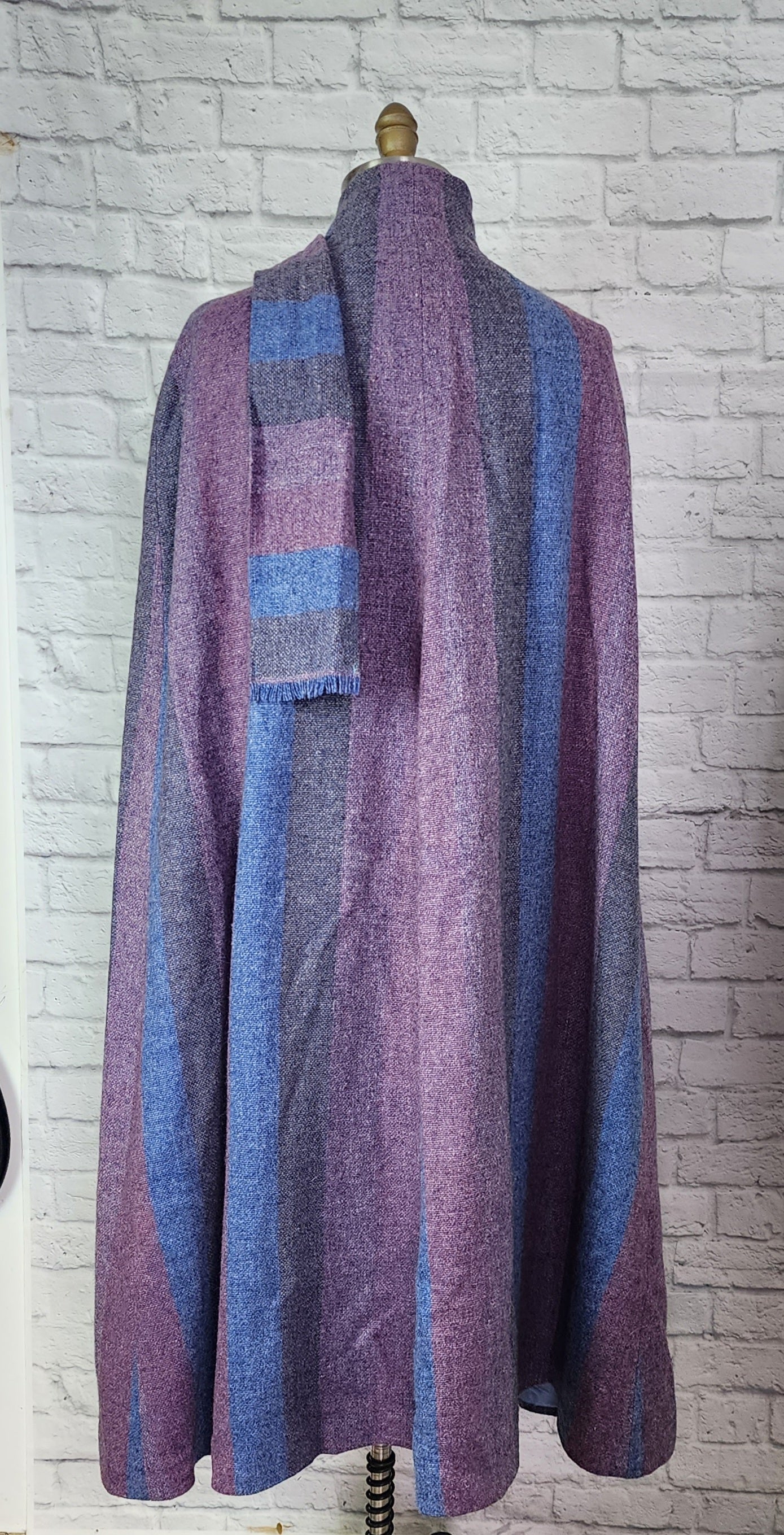 70s/80s Vibrant Blue Purple Gray Stripe Long Cape By Avoca - Image 8