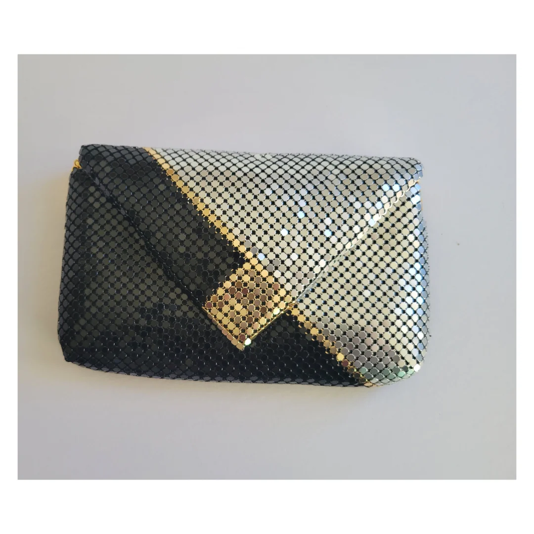 70s/80s Vintage 80s Mesh Whiting And Davis Style Purse - Image 3