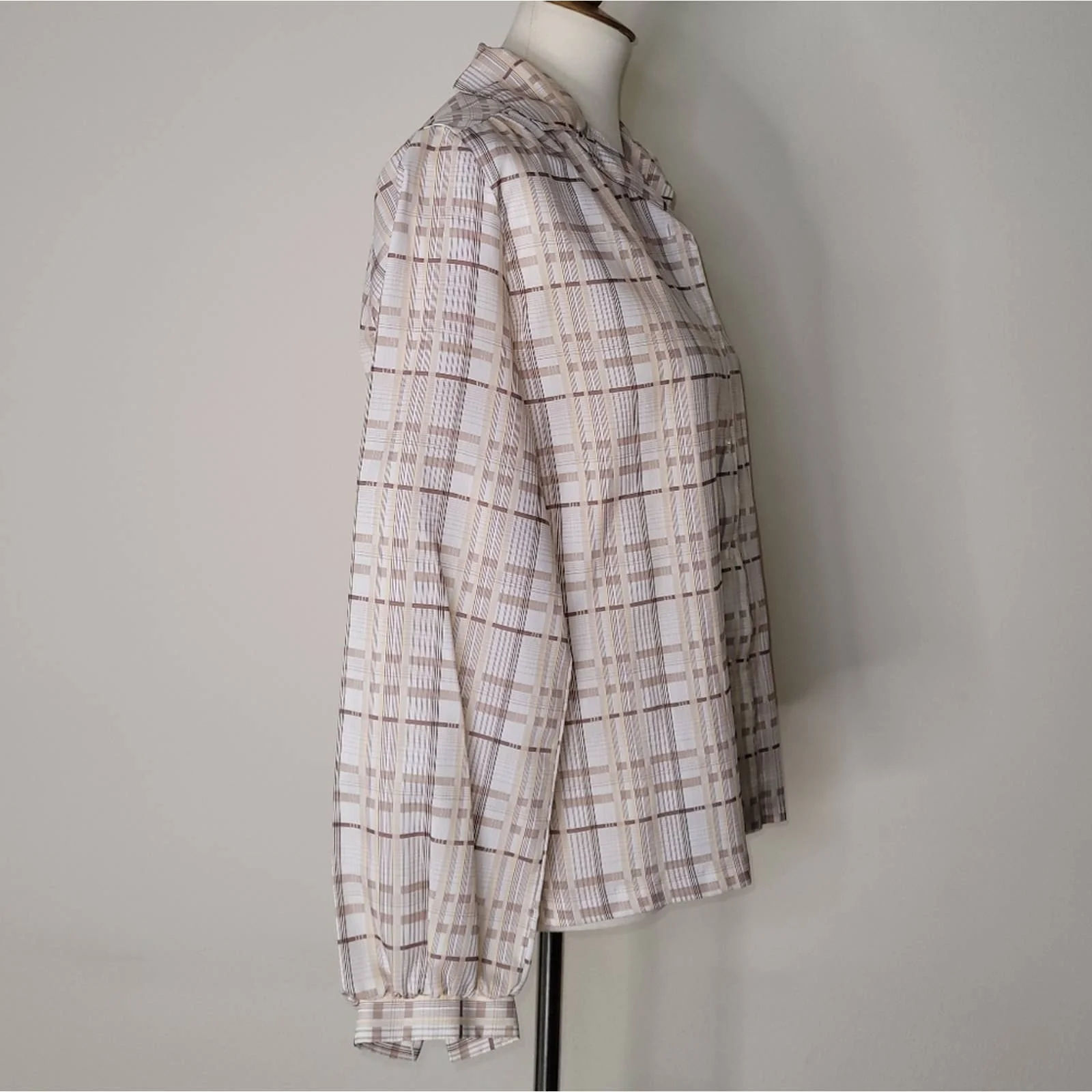 70s/80s Vintage Brown/tan/cream Plaid Button-Down Collared Blouse by Alice Stuart - Image 3