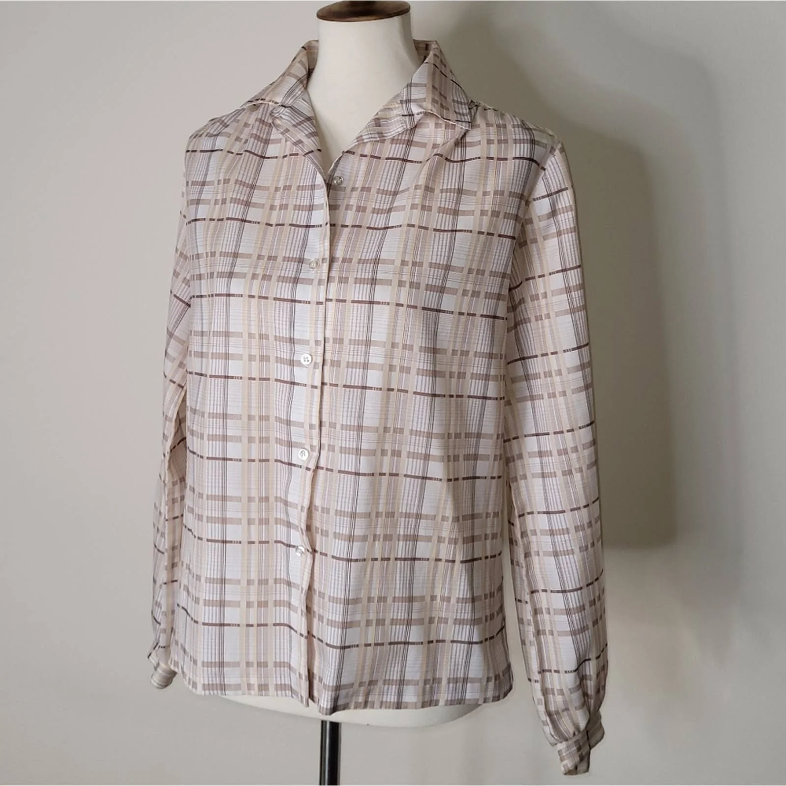 70s/80s Vintage Brown/tan/cream Plaid Button-Down Collared Blouse by Alice Stuart - Image 5