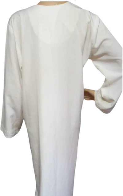 70s/80s White Lace Off White Caftan - Image 2