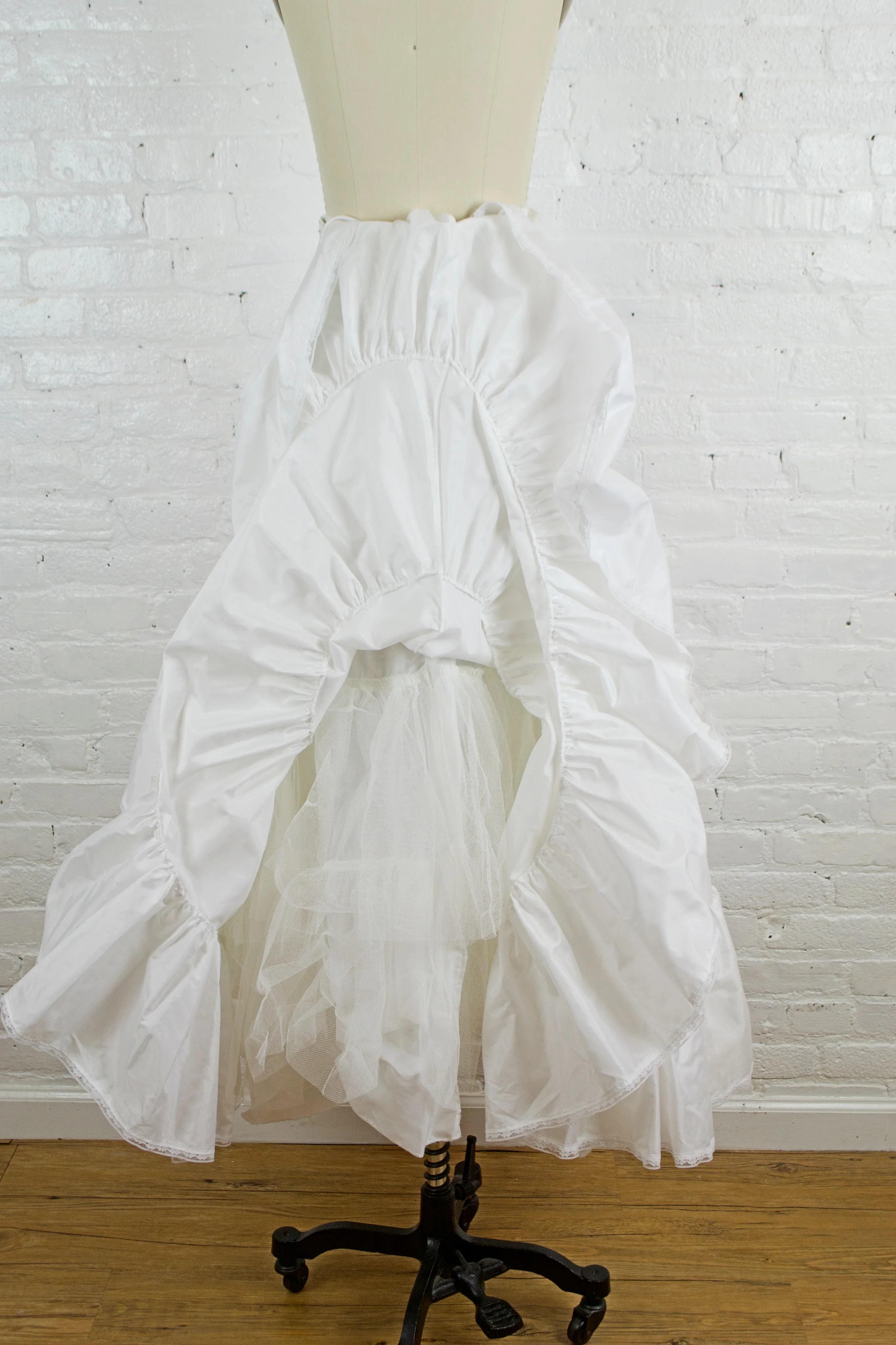 70s/80s White Nylon Petticoat Crinoline For Wedding Gown - Image 6