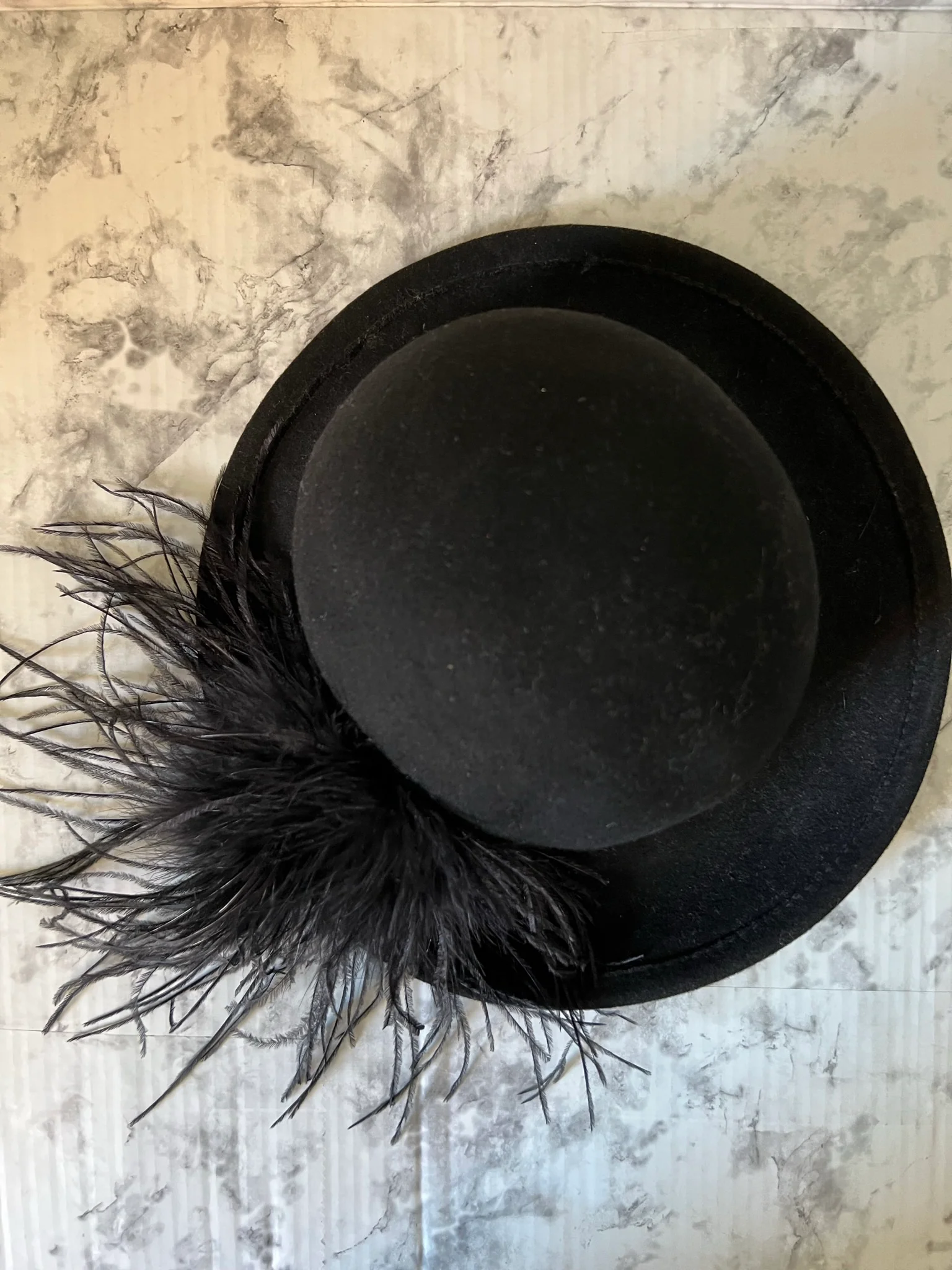 70s/80s Wool Felt With 5/8" Velvet Band And Feather Accent By Betmar - Image 3