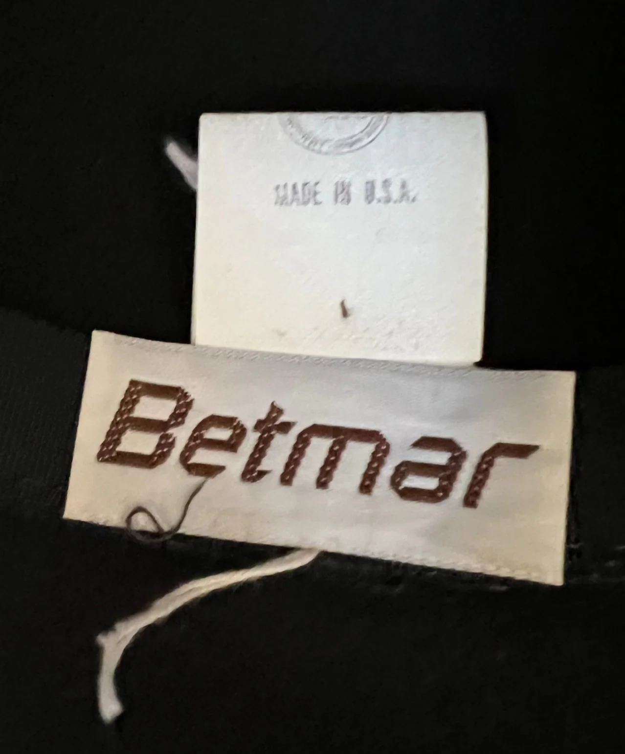 70s/80s Wool Felt With 5/8" Velvet Band And Feather Accent By Betmar - Image 7
