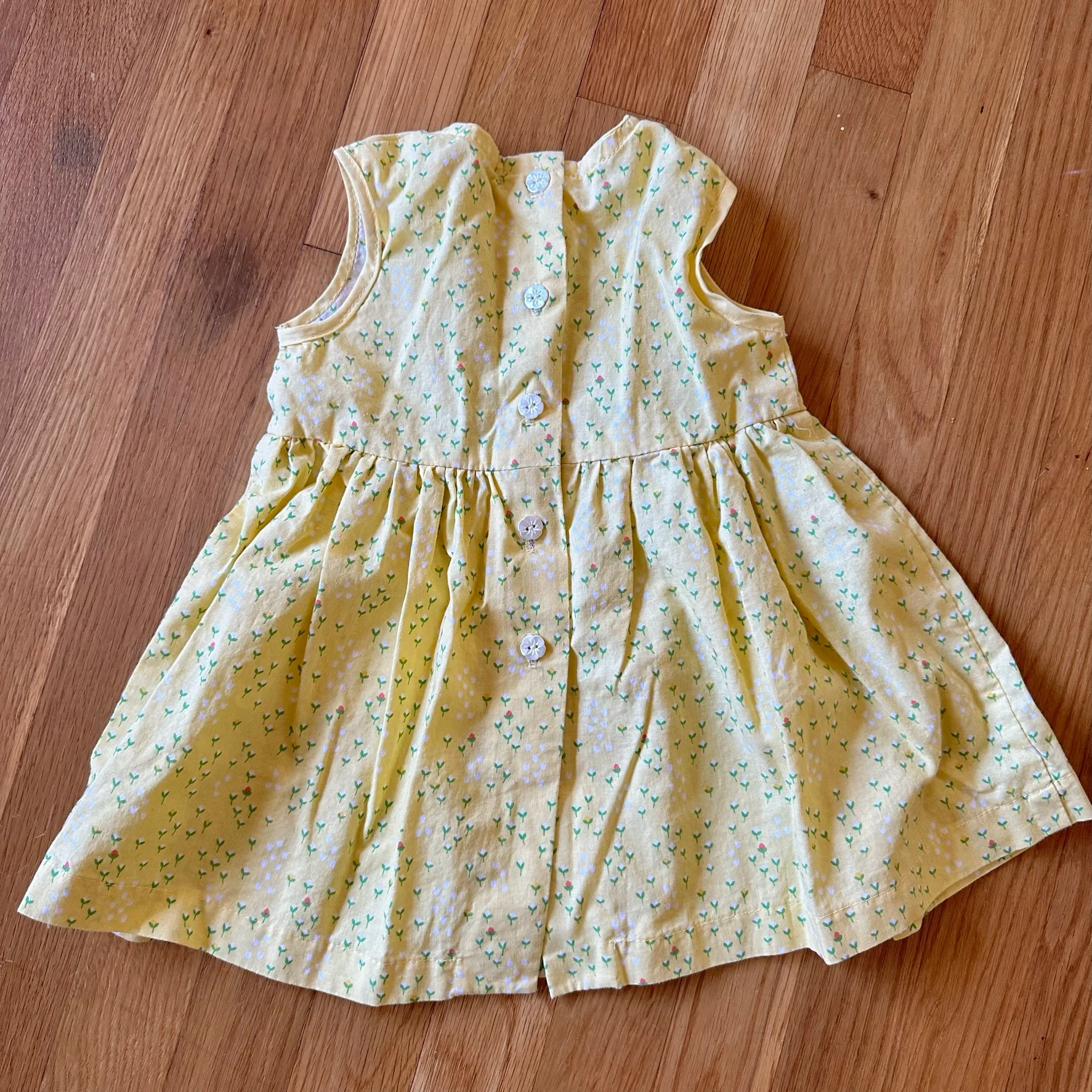 70s/80s Yellow Floral Sleeveless Dress - Image 6