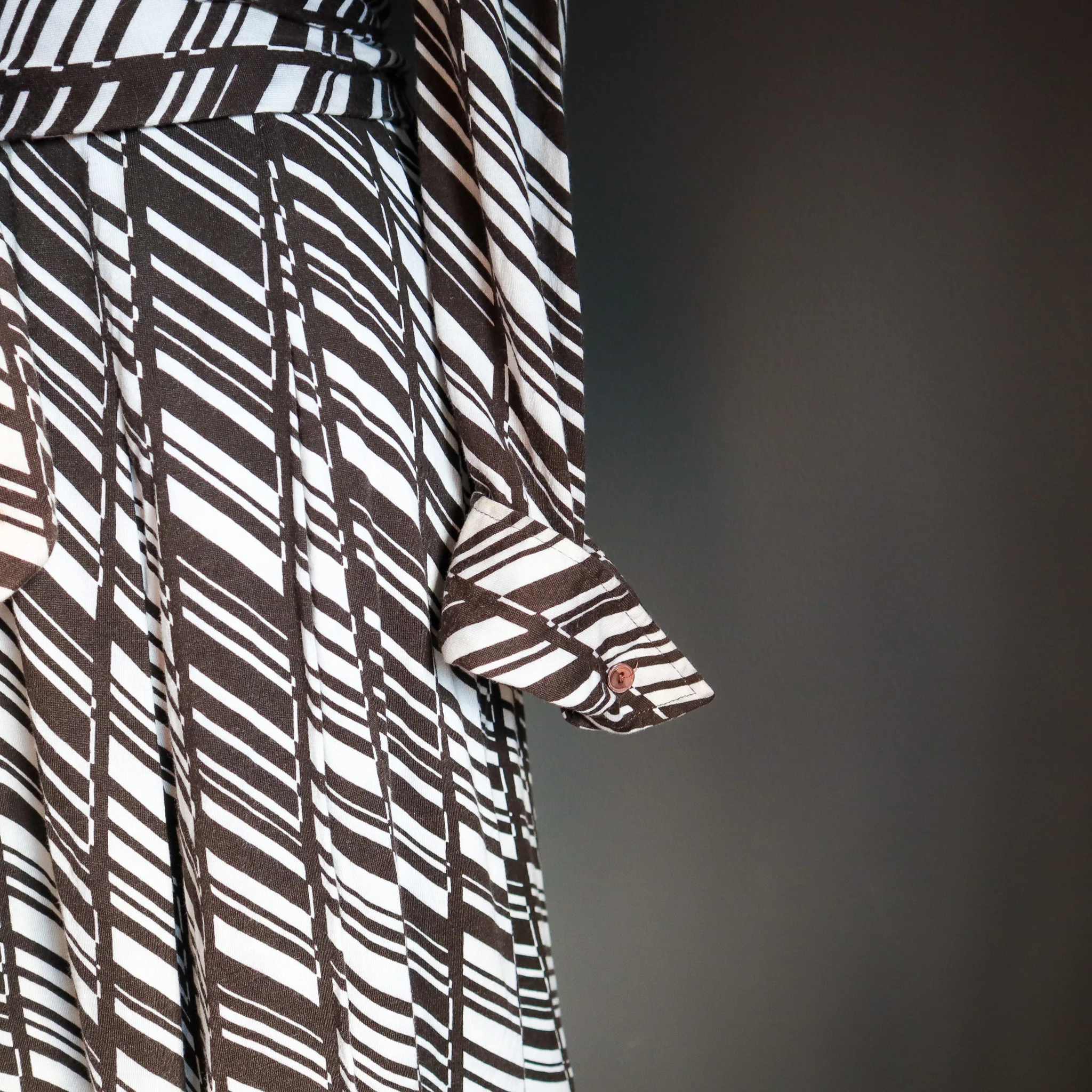 70s Abstract Stripe Brown And White Skirt Set By Diane Von Fursetenburg - Image 5
