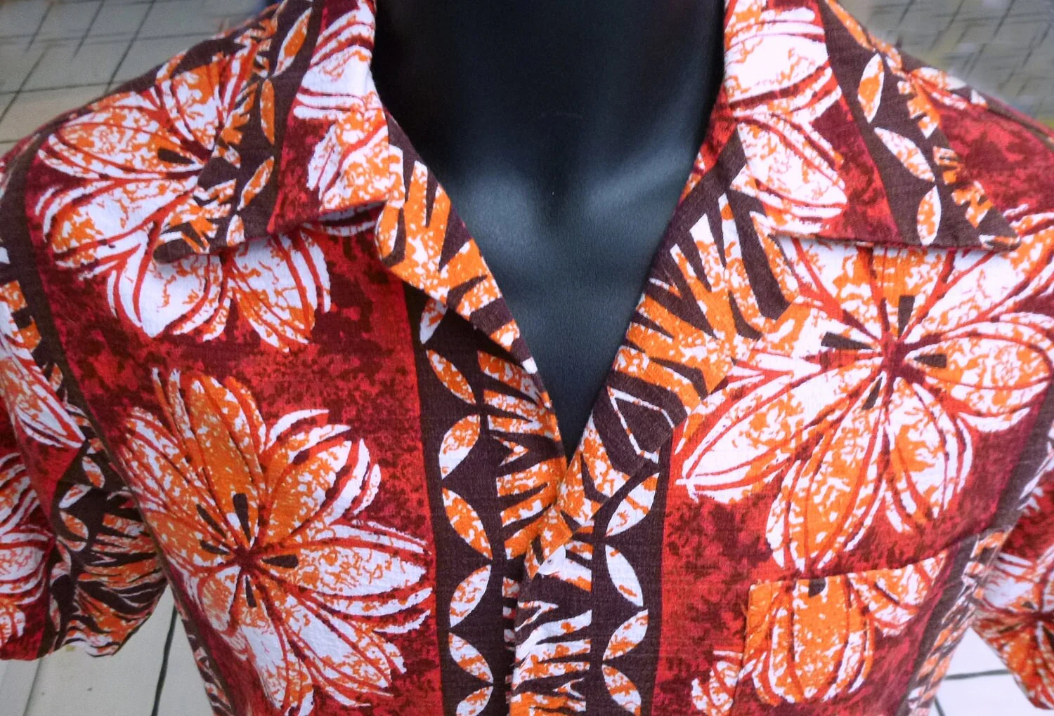 70s Barkcloth Hawaiian Shirt Small by Pomere - Image 2