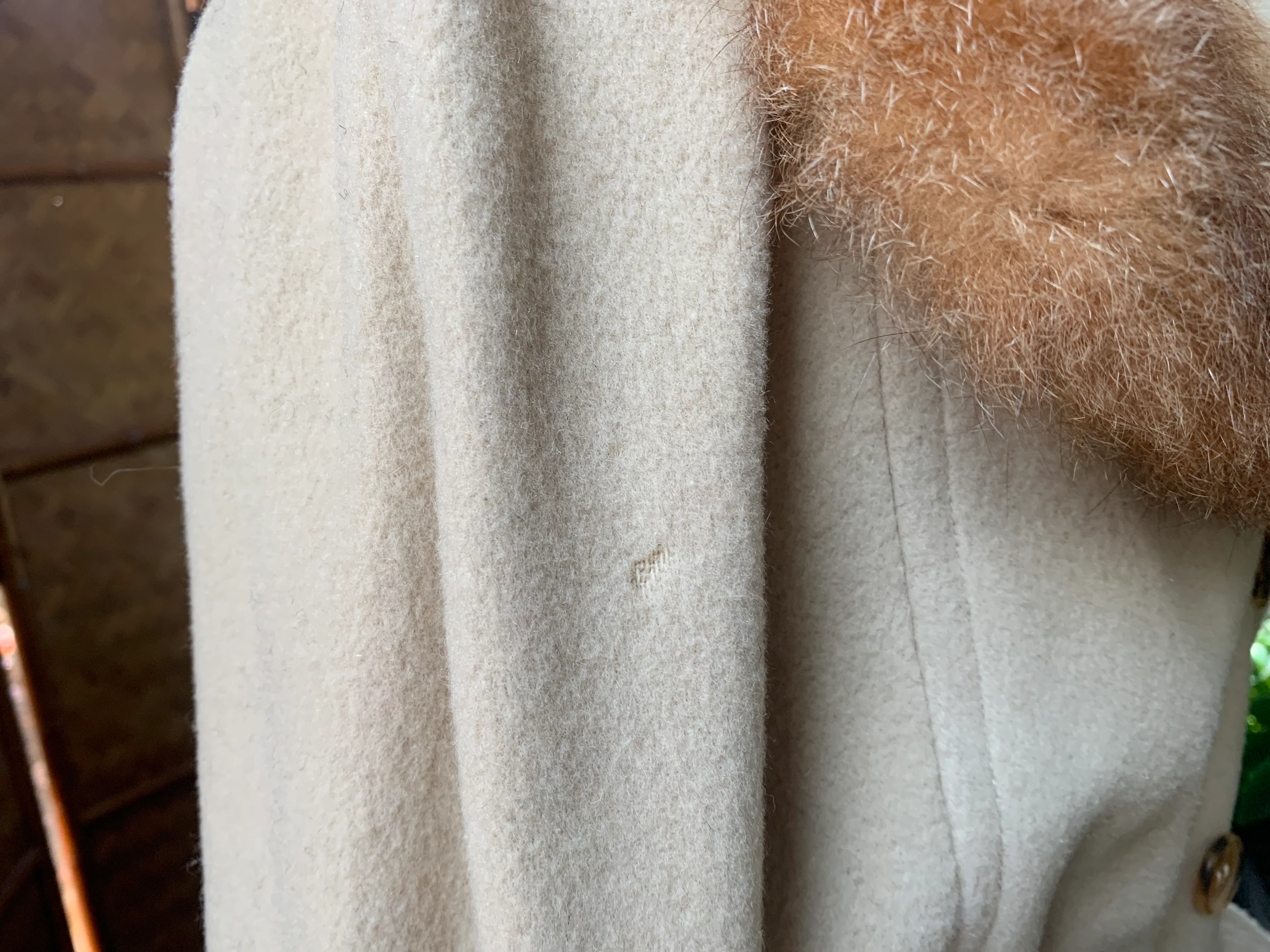 70s Beige Double Breasted Belted Wool Coat Fur Collar By Domino New York - Image 10