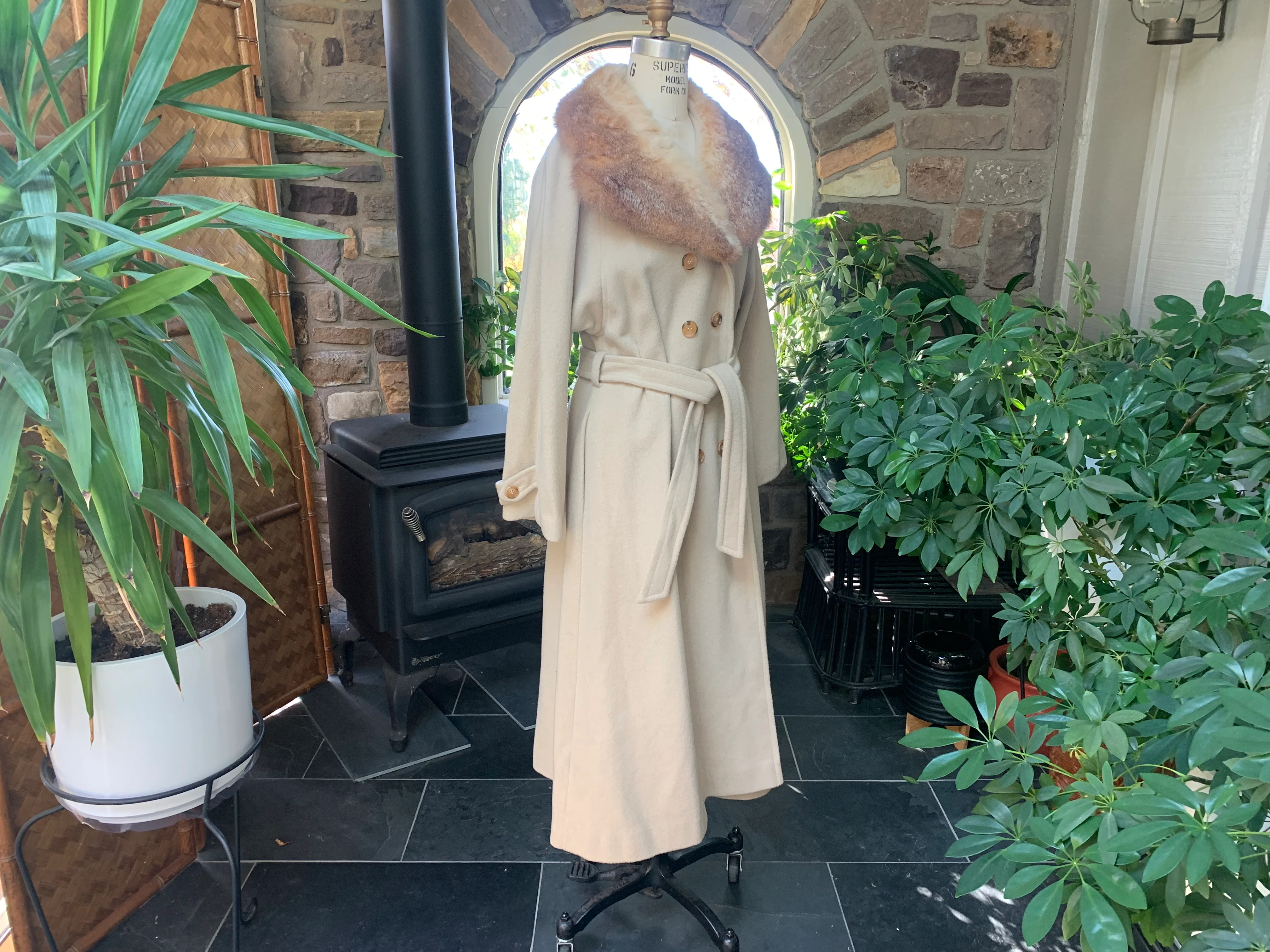70s Beige Double Breasted Belted Wool Coat Fur Collar By Domino New York - Image 8