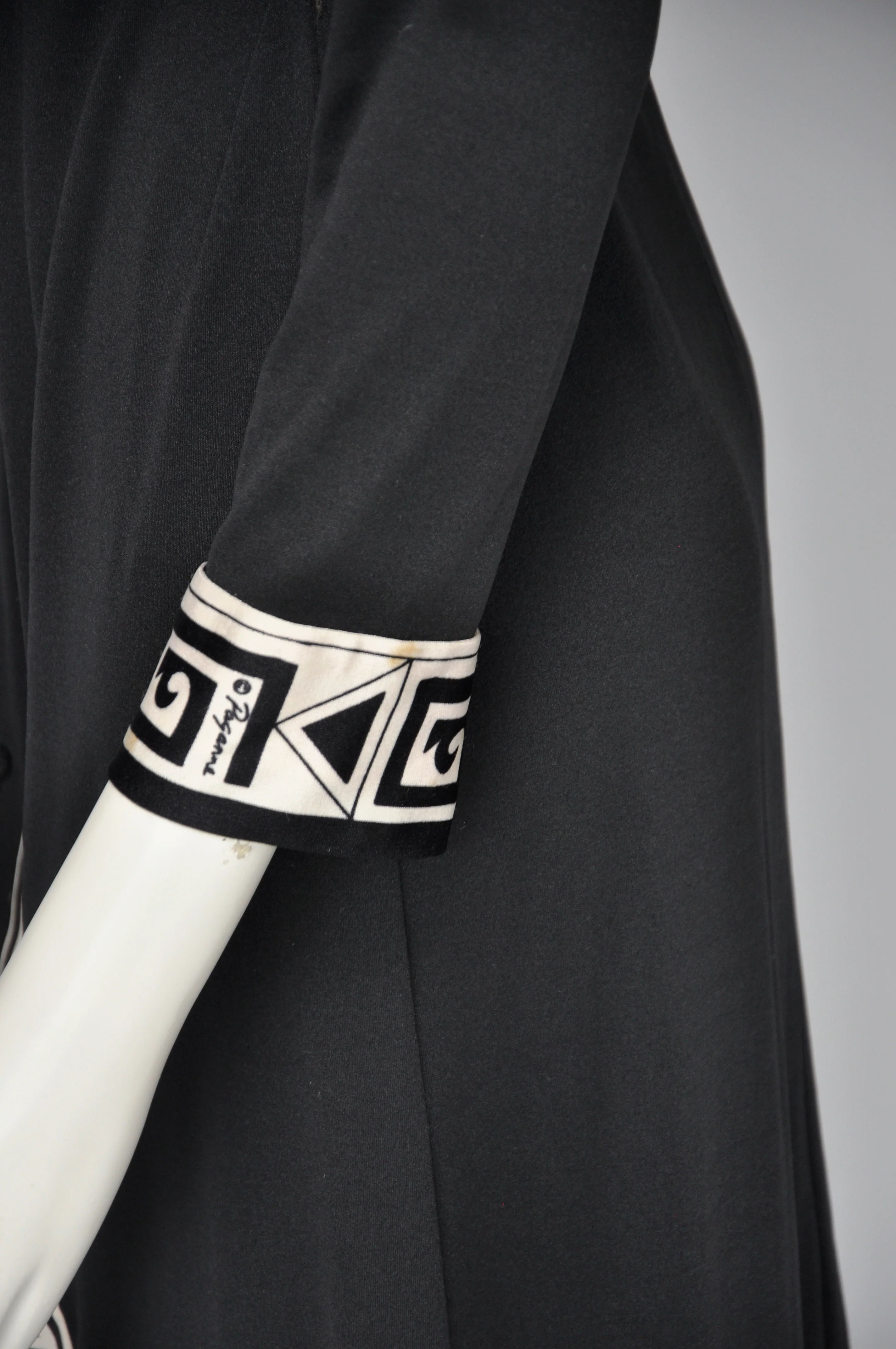 70s Black And White Abstract Print Belted Dress By Paganne - Image 5