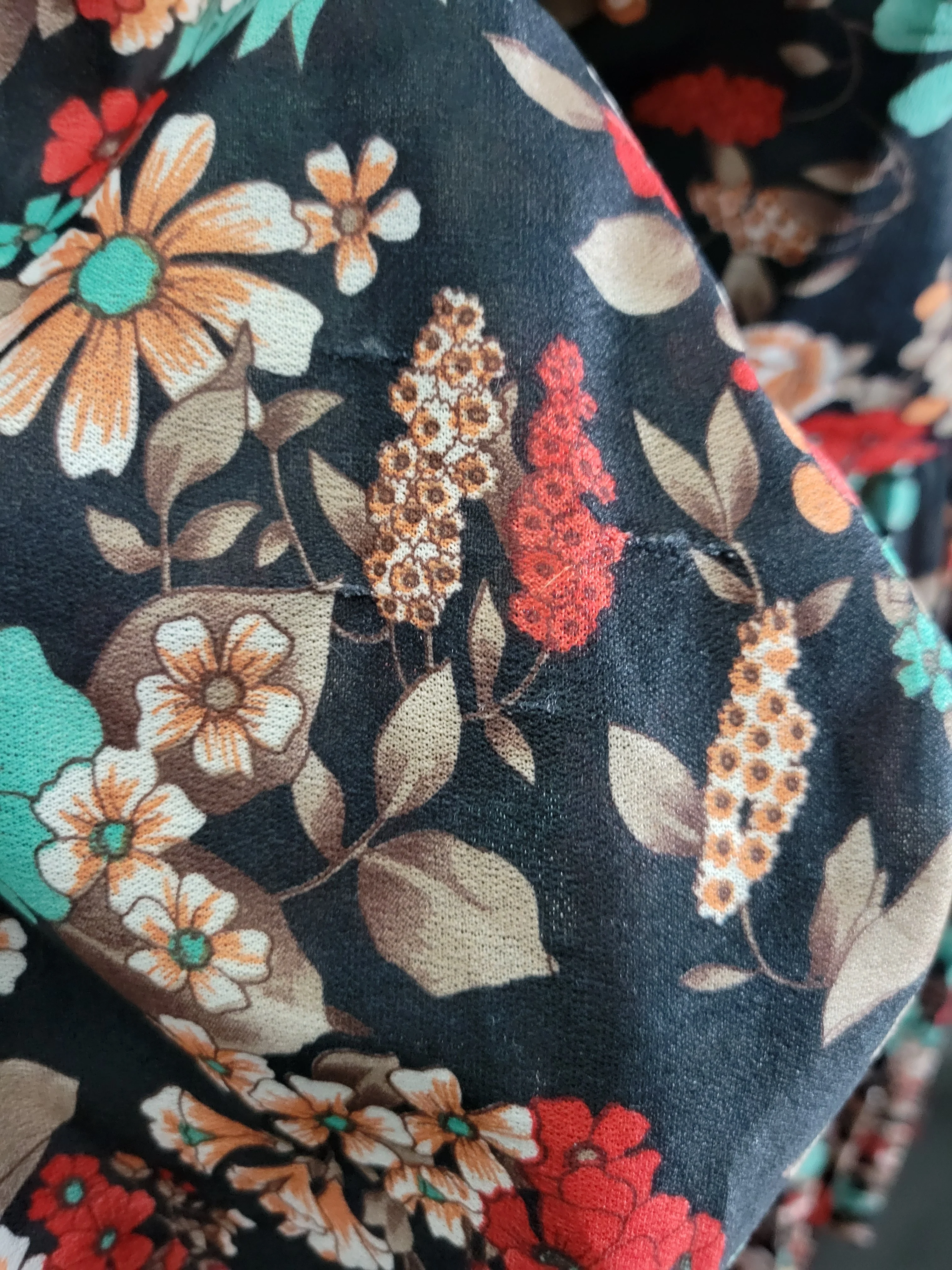 70s Black Floral Long Sleeve Keyhole Pleated Dress - Image 15