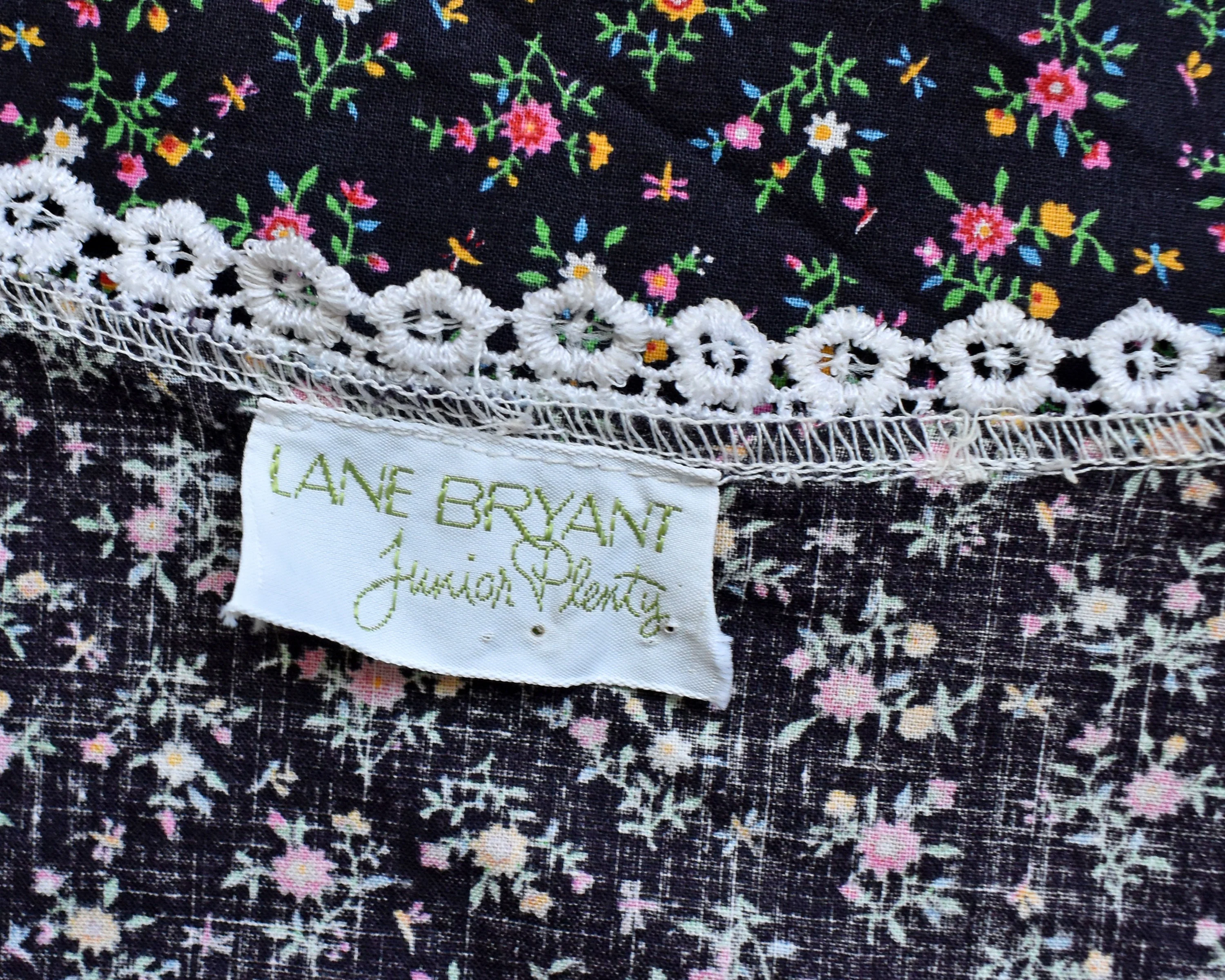 70s Black Floral Two Piece Set Vintage 70s Blouse and Skirt Calico Flower Print Dress Set, 2x by Lane Bryant - Image 8