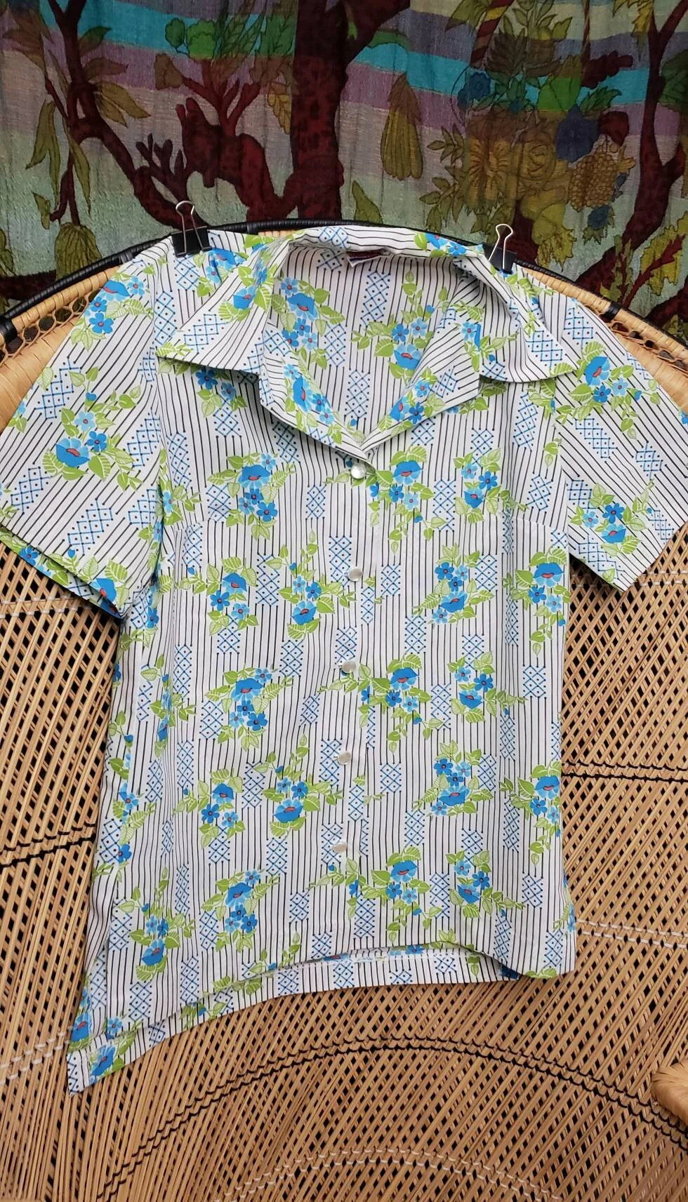 70s Blue Floral Short Sleeve Shirt Md by Pykettes - Image 4