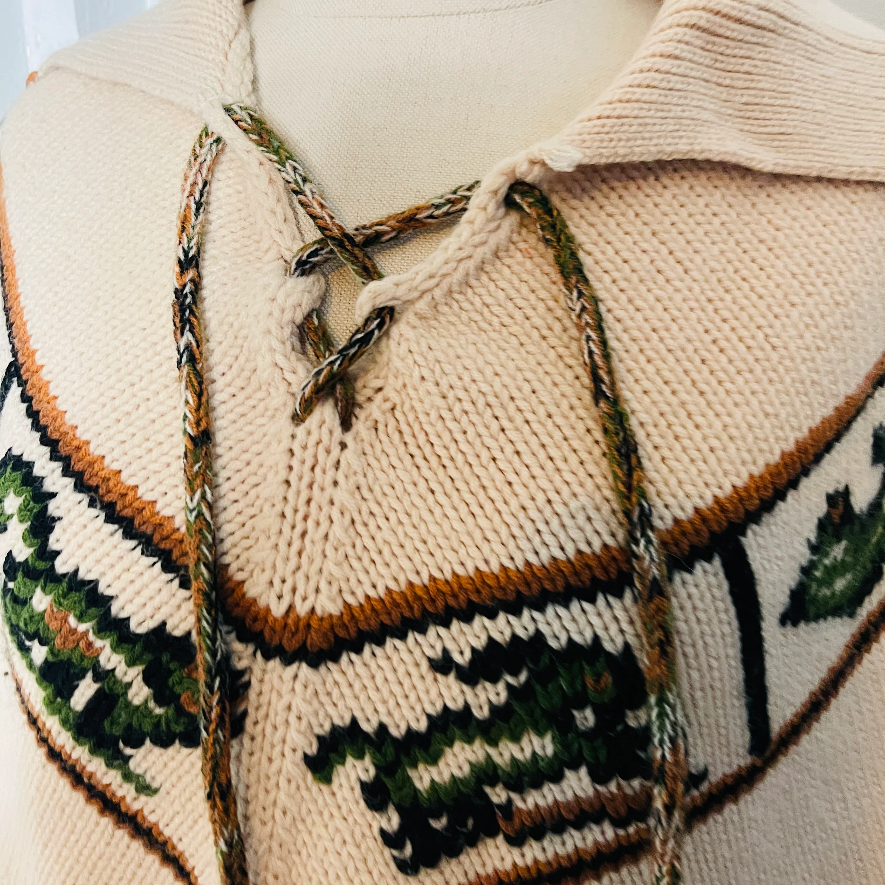 70s Brown And Off White Cape Poncho By Campus - Image 4