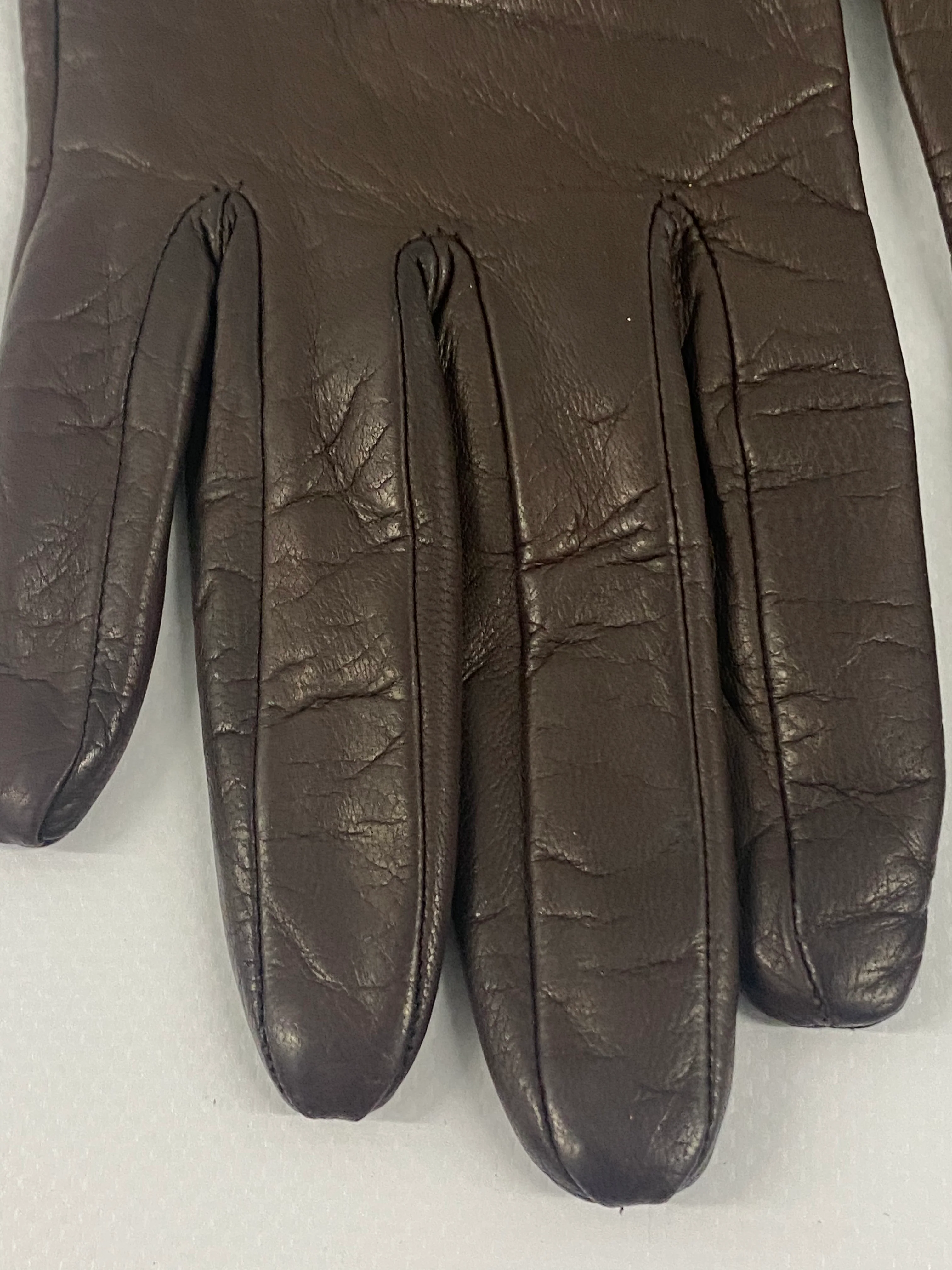 70s Brown Leather Gloves With Silk Lining Size 7 By Fendi - Image 4
