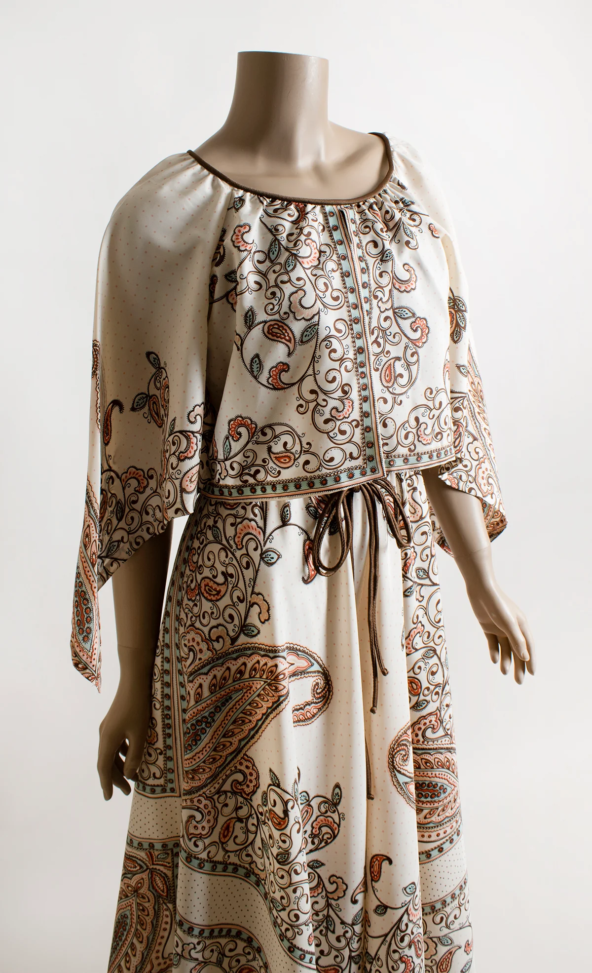 70s Brown& White Paisley Print Maxi Handkerchief Dress By Dalani Ii & I.magnin - Image 4