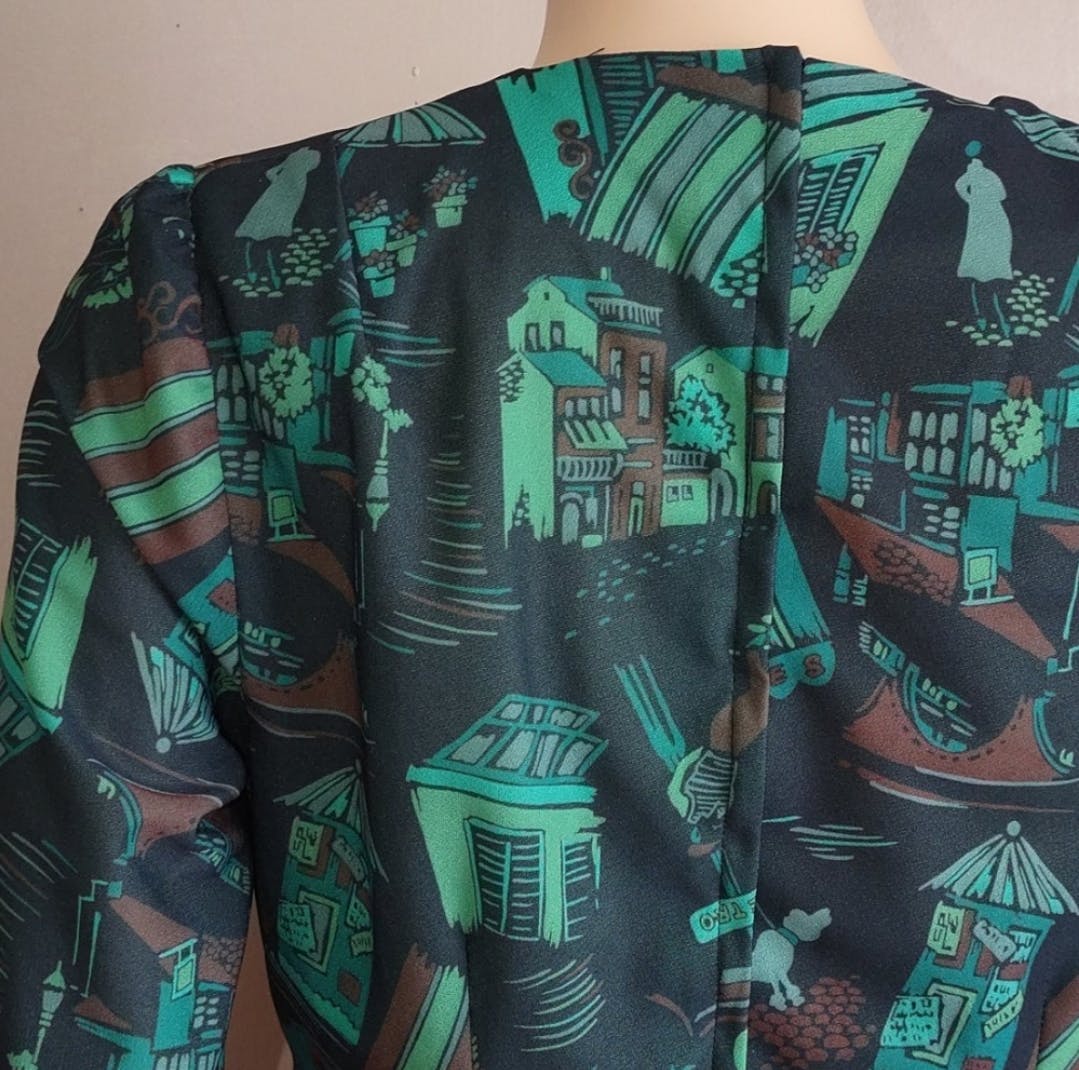 70's Busy City Scenes Handmade Tunic Top - Image 5