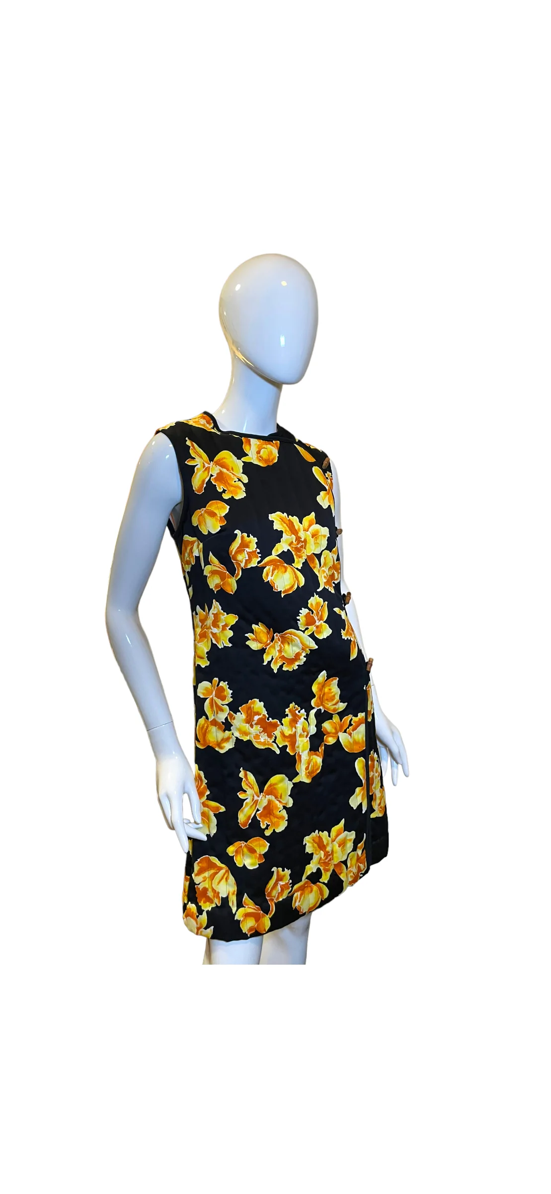 70s Cheongsam Quilted Floral Sheath Mod Mini Dress - Image 6