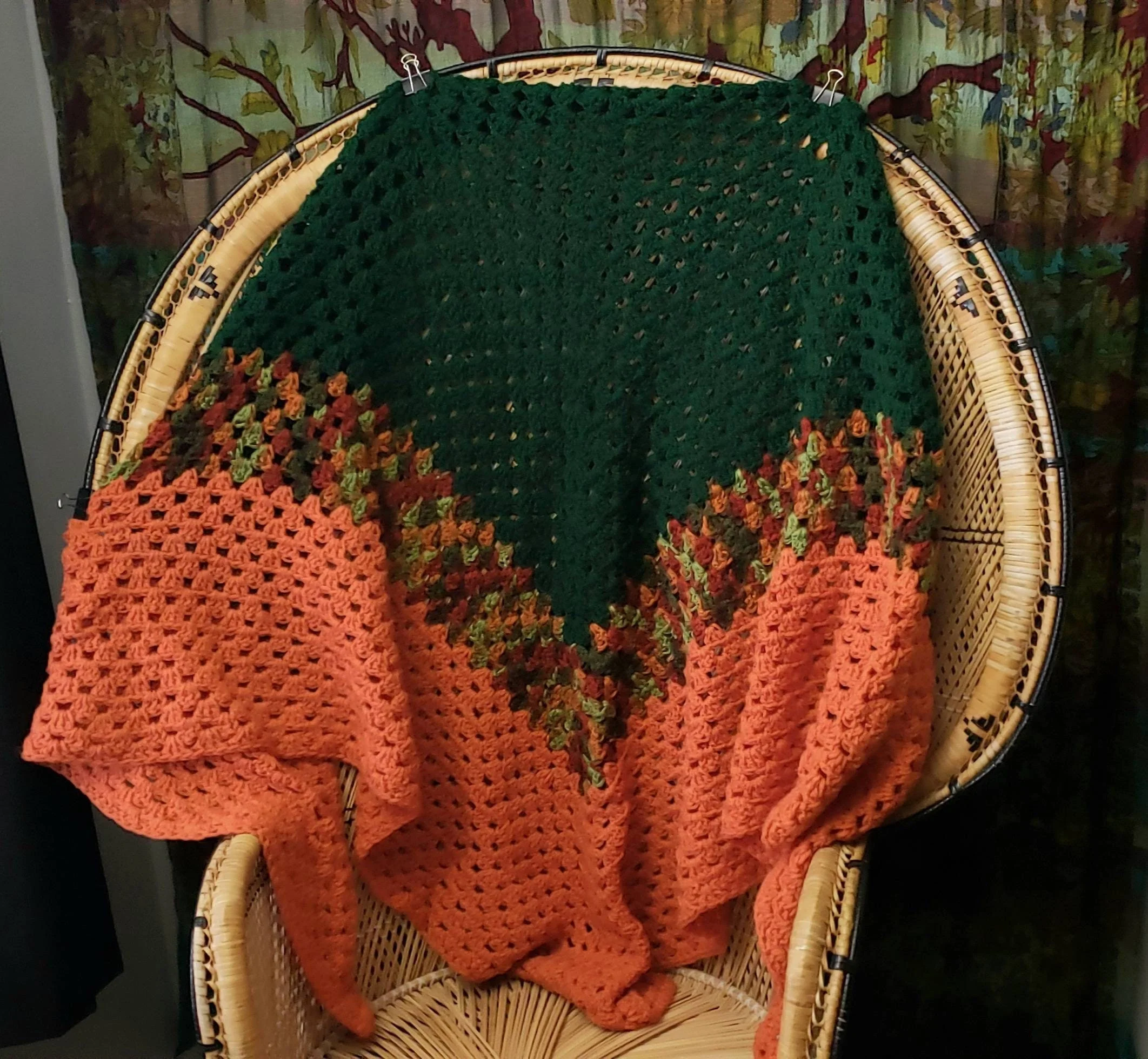 70s Crochet Shawl In Green and Orange Free Size - Image 5