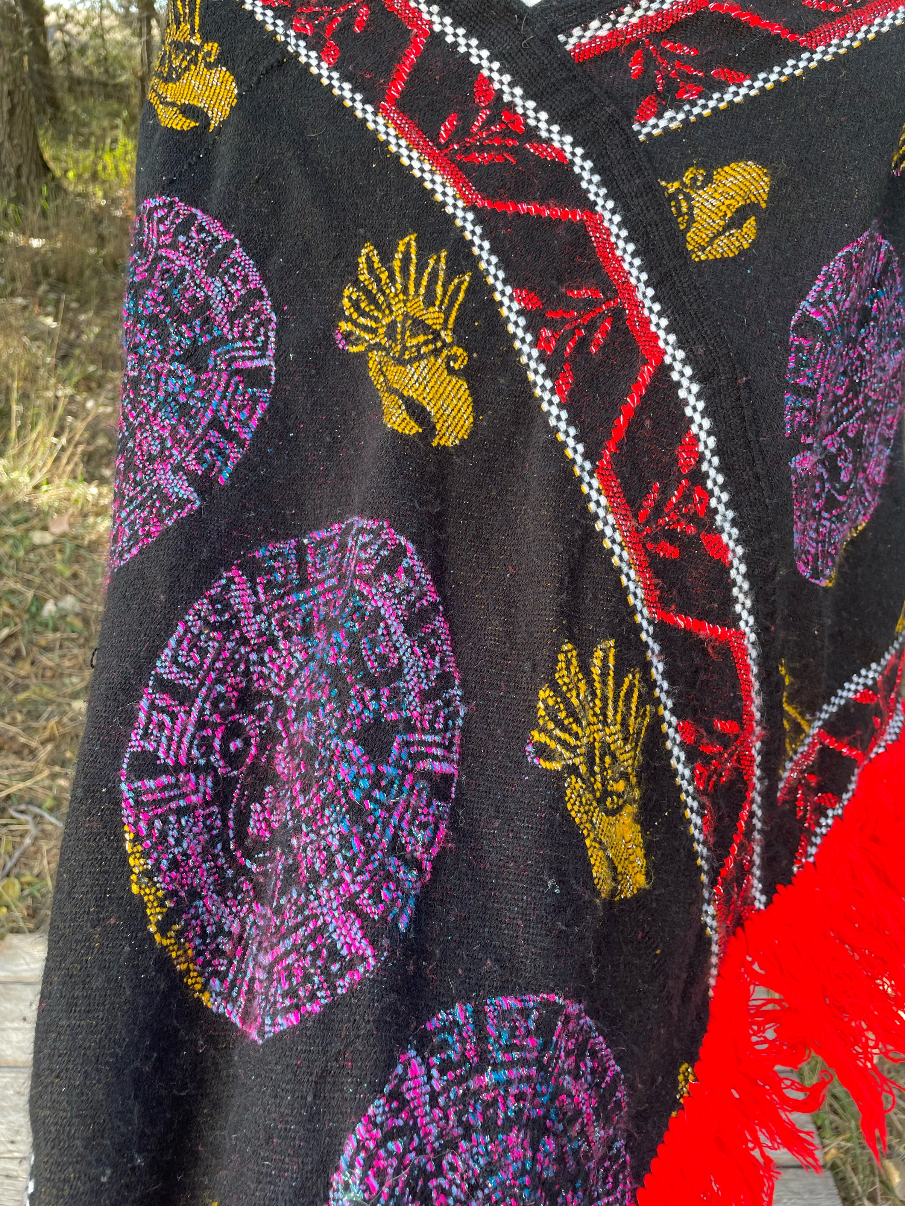 70s Vintage Mexico Geometrical Fringed Poncho - Image 13