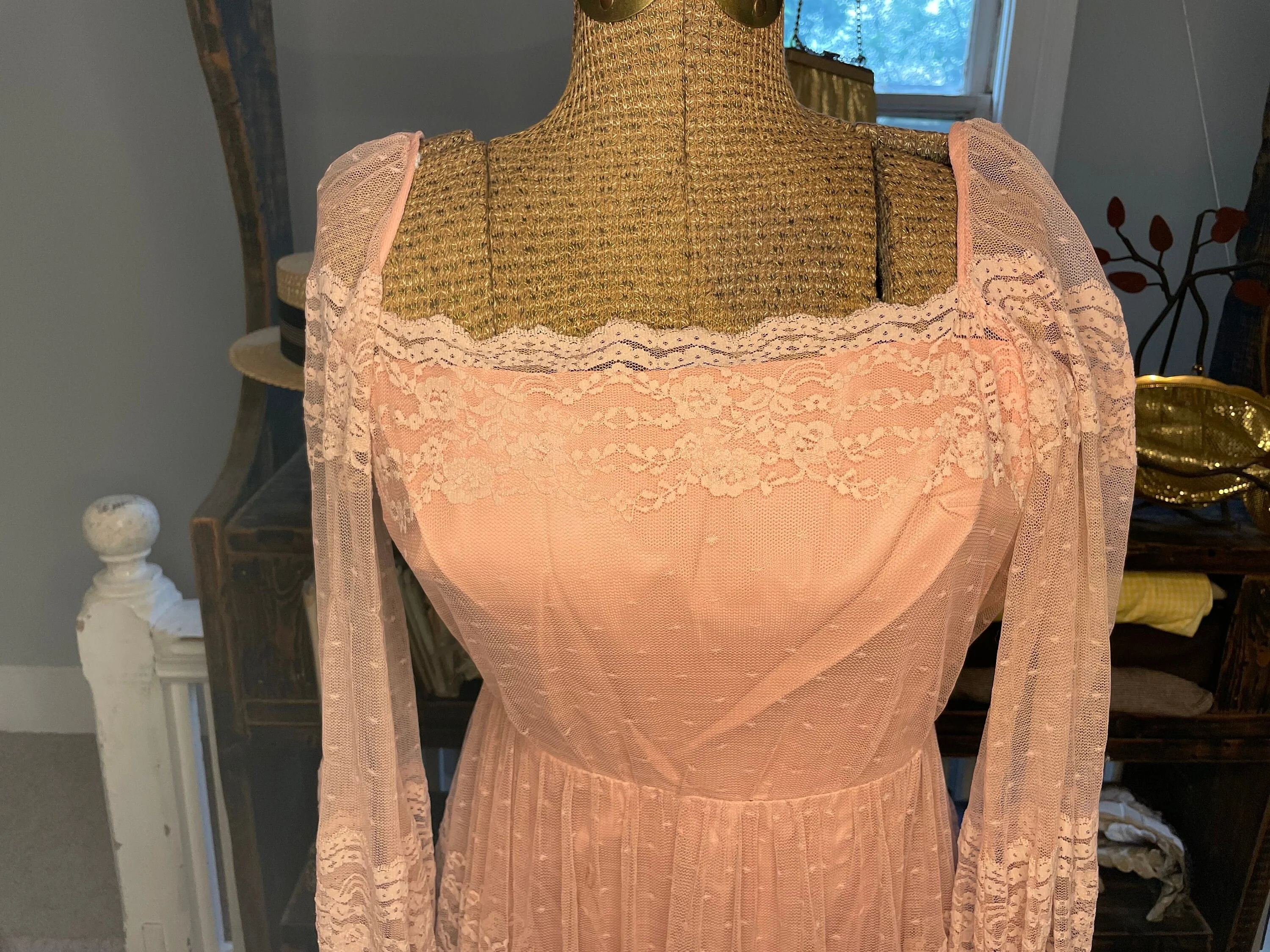 70s Dusty Pink Esque Lace Maxi Dress - Image 2