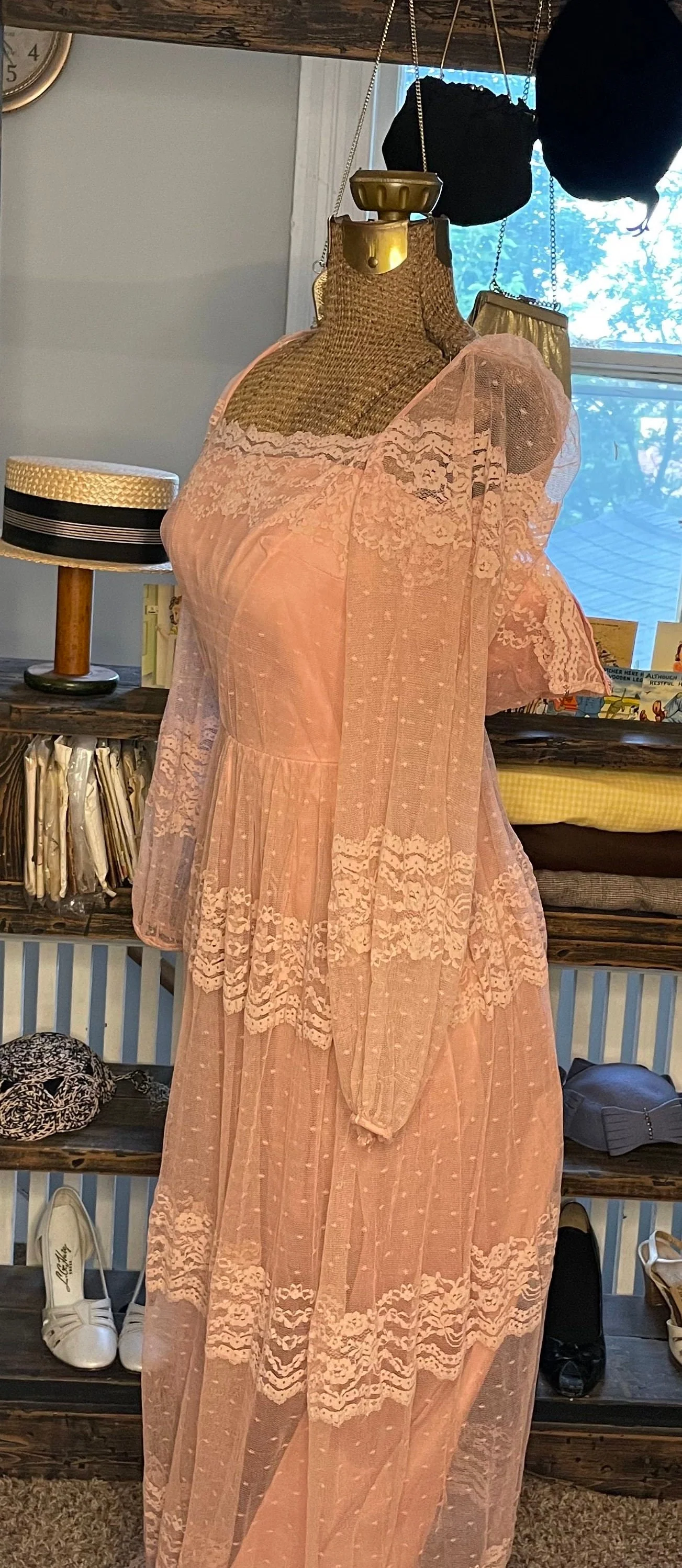 70s Dusty Pink Esque Lace Maxi Dress - Image 6