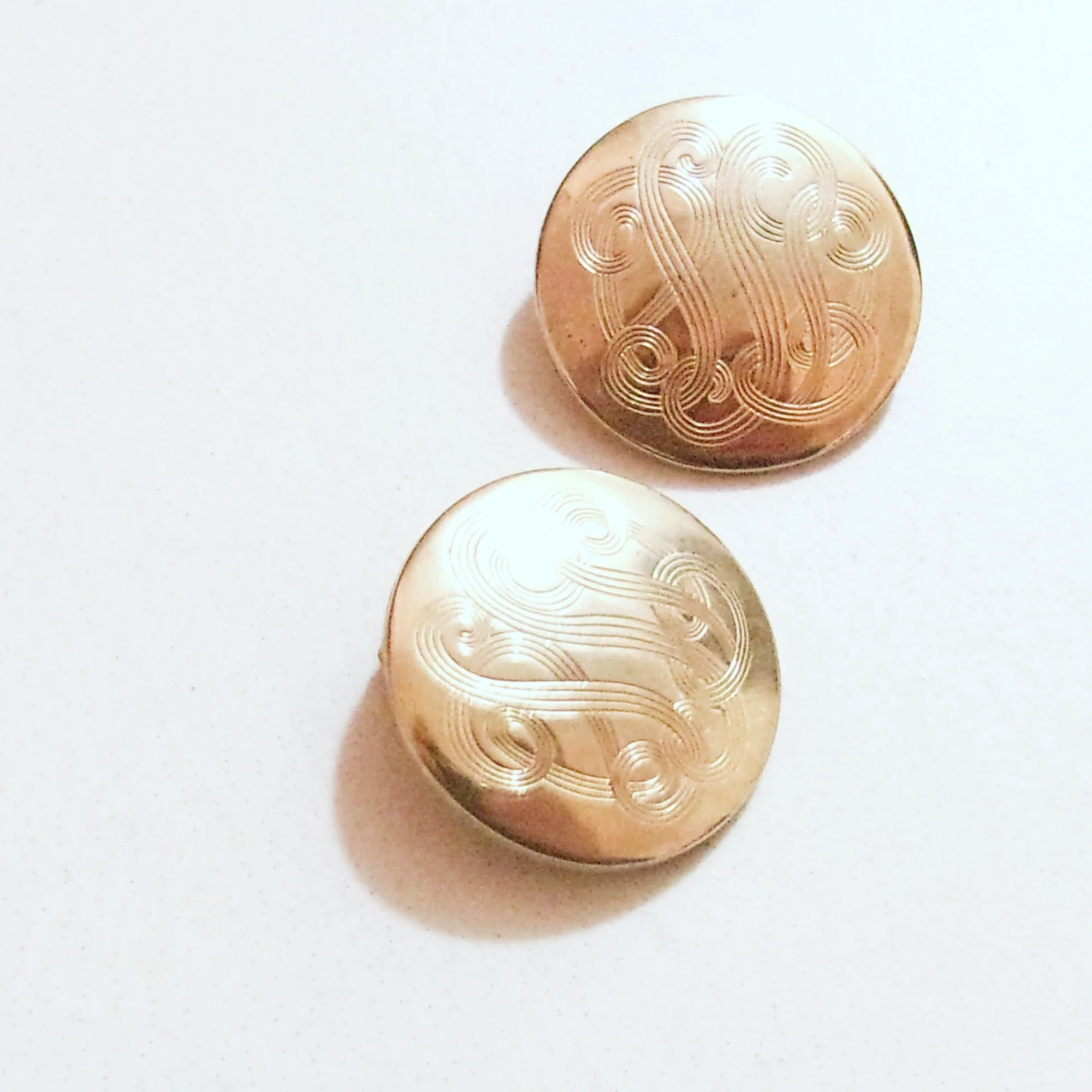70s Earrings Clip On Scroll Design Goldtone By Alice - Image 4