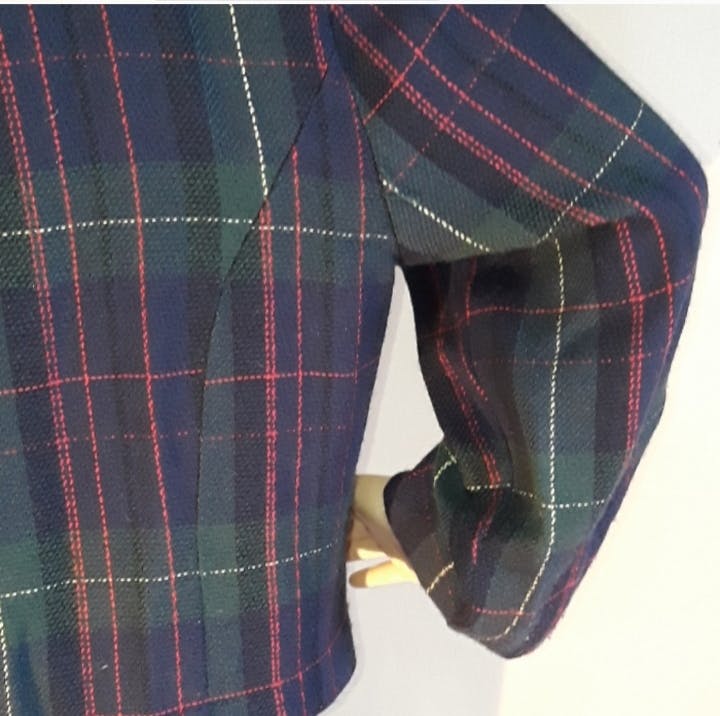 70's Cropped Frog Clasp Blazer by Elegant - Image 4