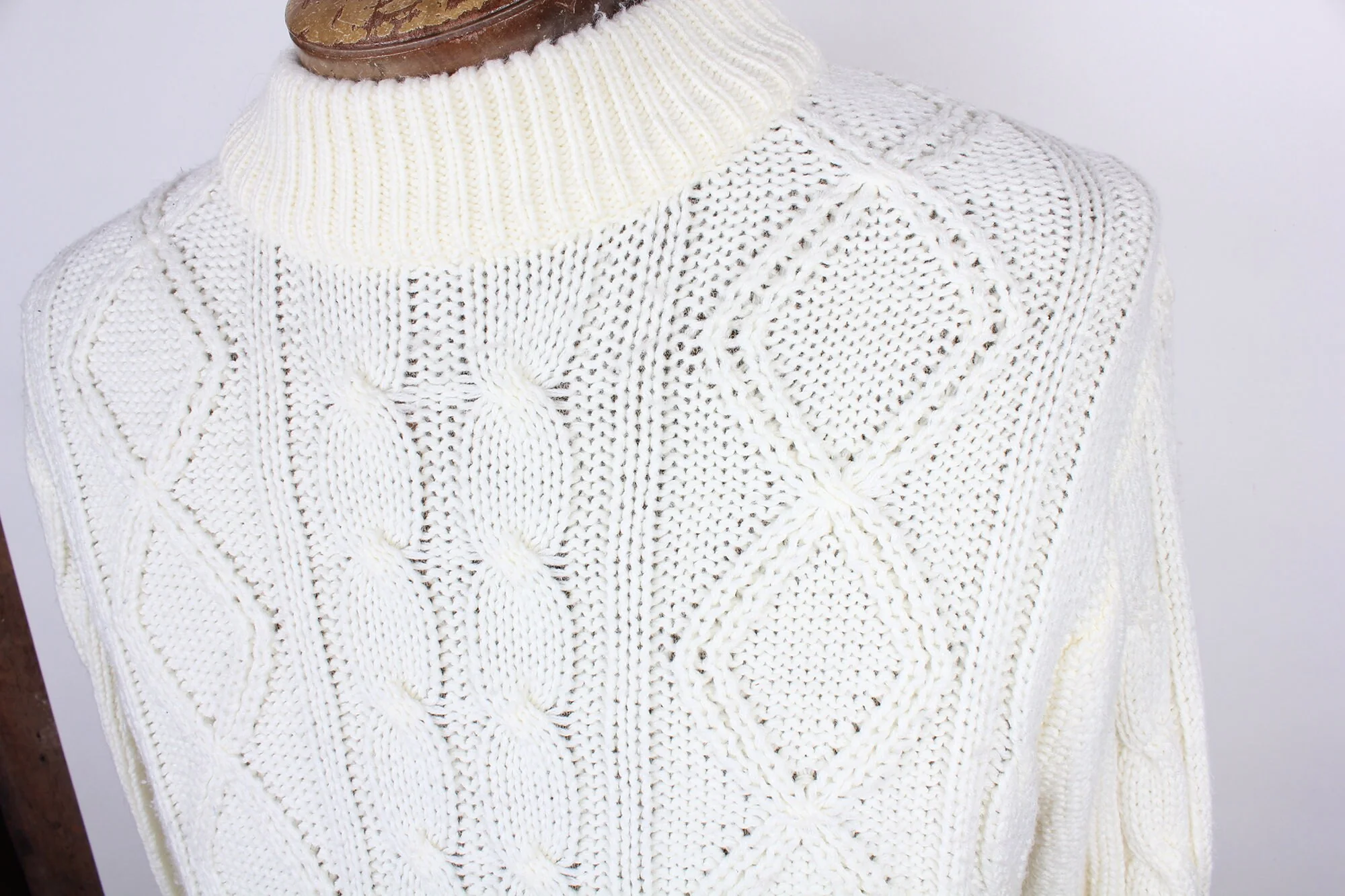 70s Era Heavy Cream King's Road Brand Acrylic Men's Sea Captain Cable Knit Style Sweater by King's Road - Image 5