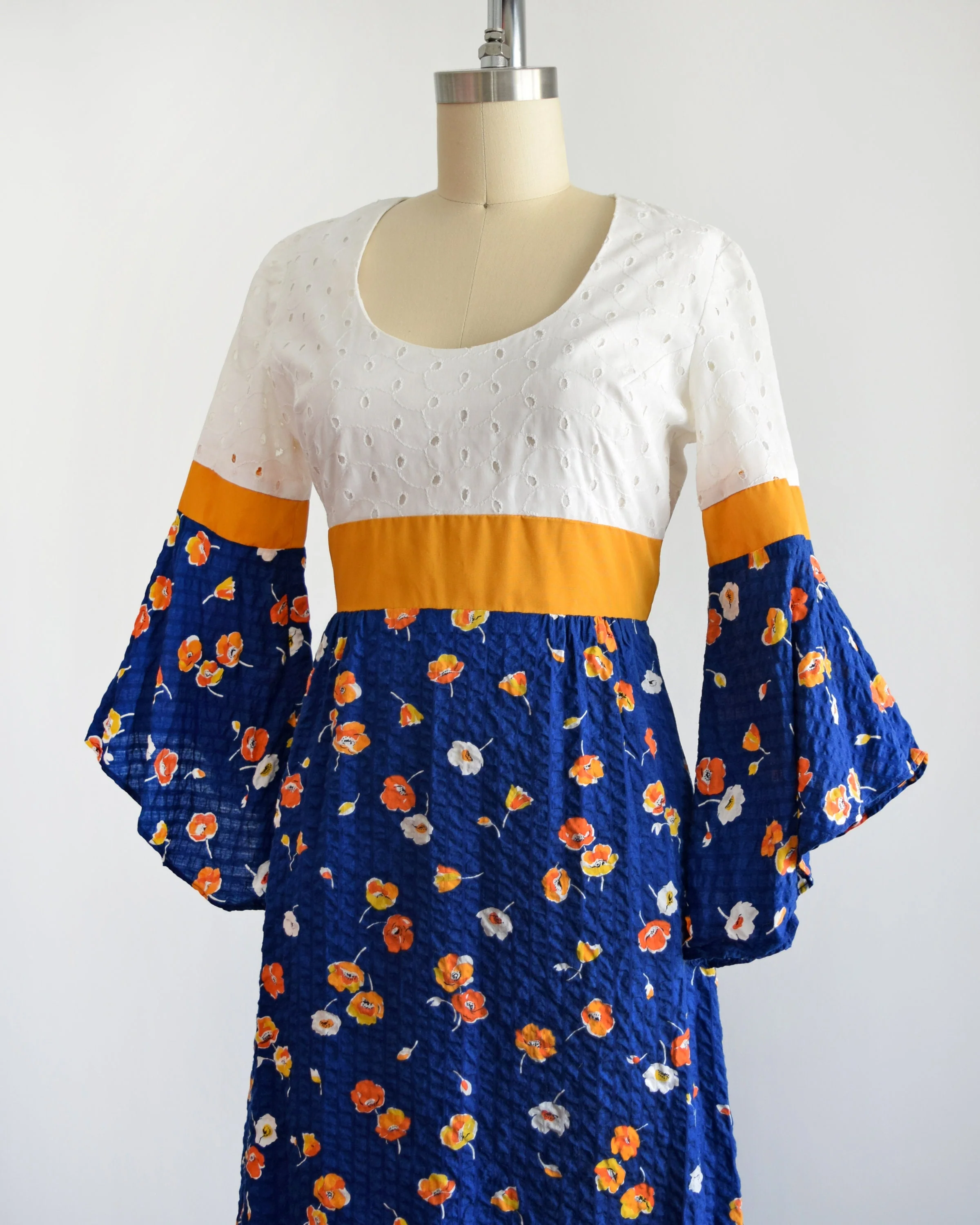 70s Floral Maxi Dress Vintage 70s Dress, White Eyelet Blue and Gold Flower Print Dress with Angel Trumpet Sleeves, Xs/s by Cracker Jax - Image 5