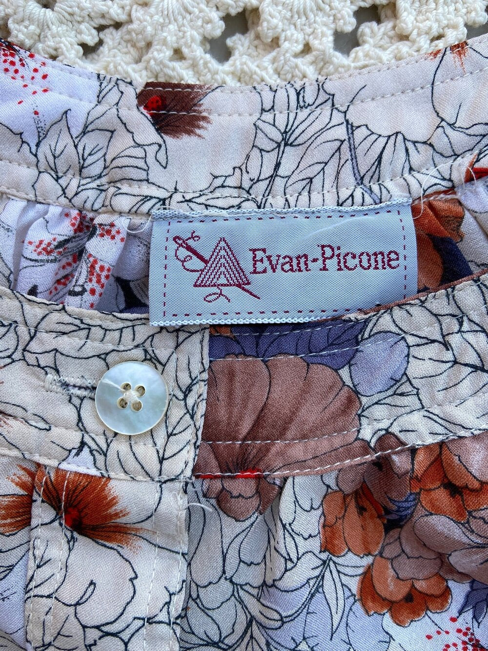 70s Floral Silk Pleated Skirt With Peasant Blouse By Evan Picone - Image 8