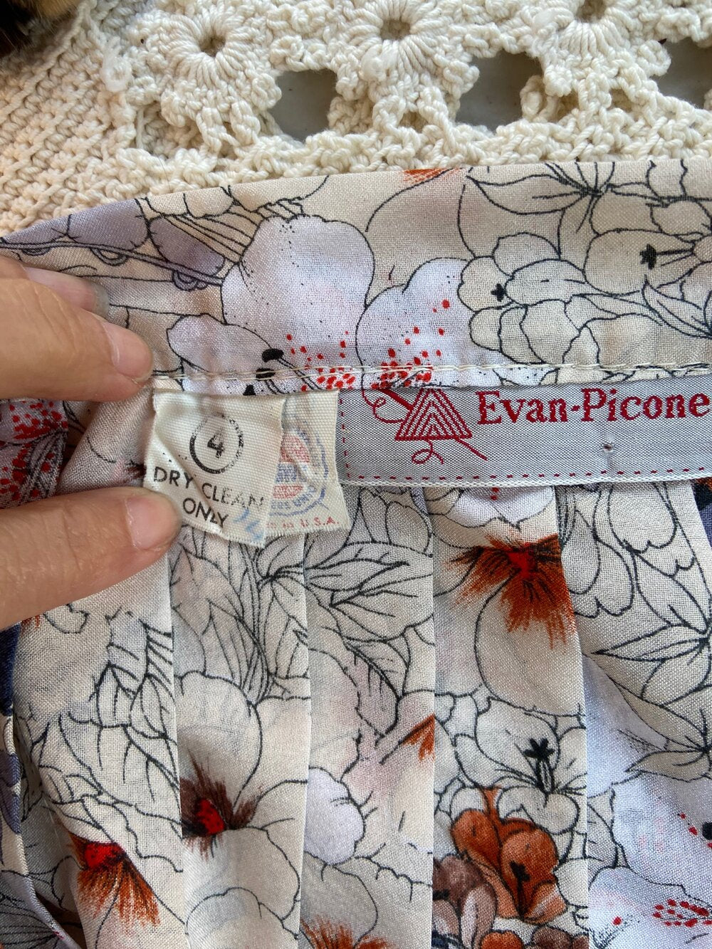 70s Floral Silk Pleated Skirt With Peasant Blouse By Evan Picone - Image 9