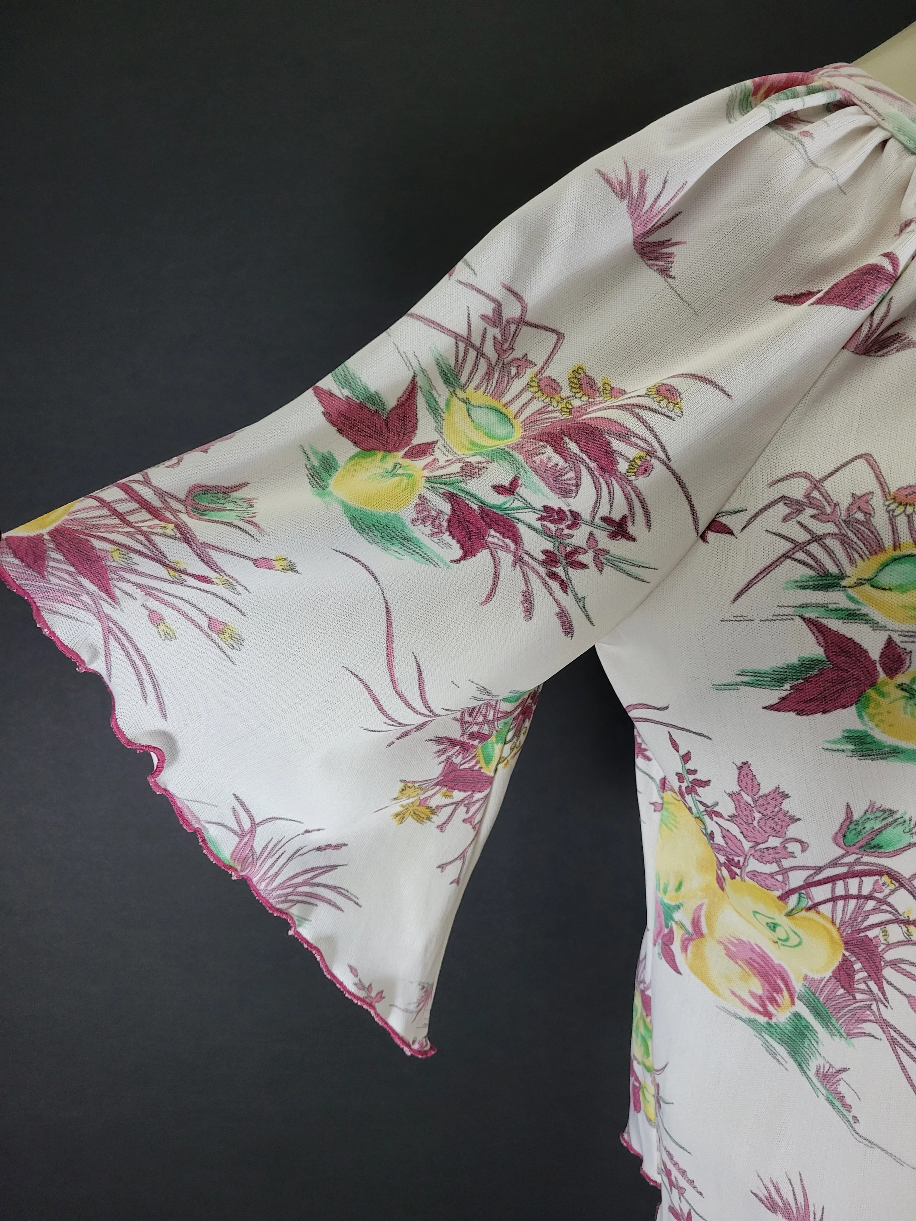70s Fruit And Floral Angel Sleeve Top - Image 6