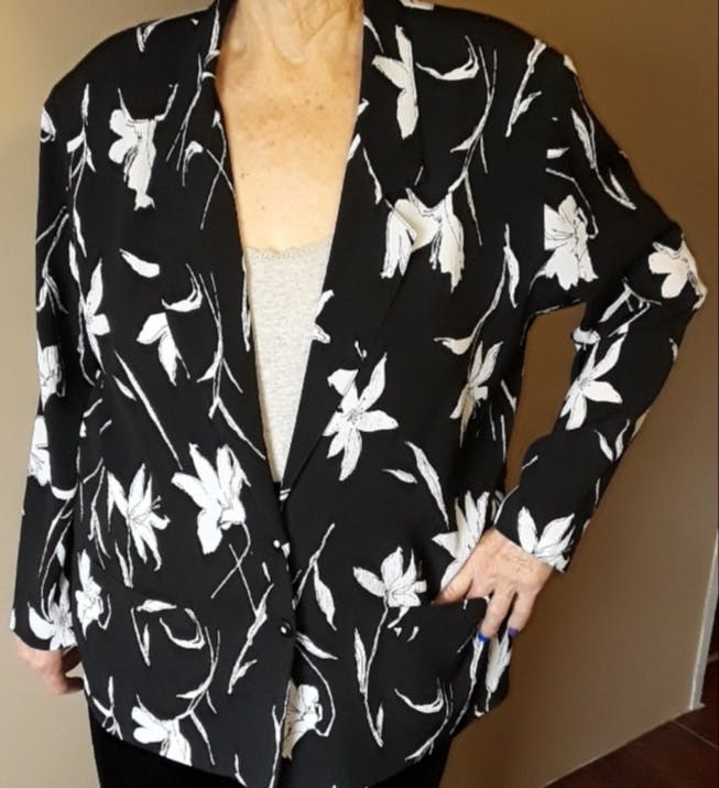 80's Crepe Floral Blazer Top by G.W. Div Graff - Image 4