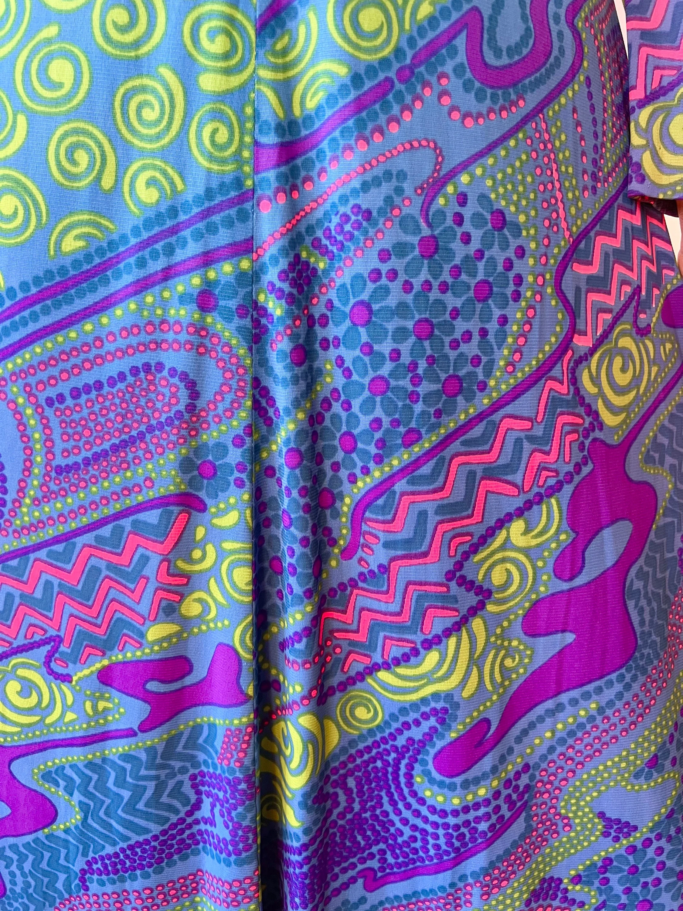 70s Gay Gibson Psychedelic Ruffle Flutter Sleeve Abstract Amoeba V-Neck Maxi Dress by Gay Gibson - Image 9