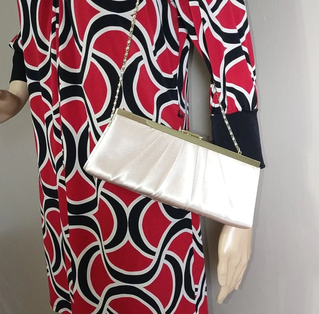 70's Golden Convertible Crossbody Clutch by Jessica Mcclintock - Image 5