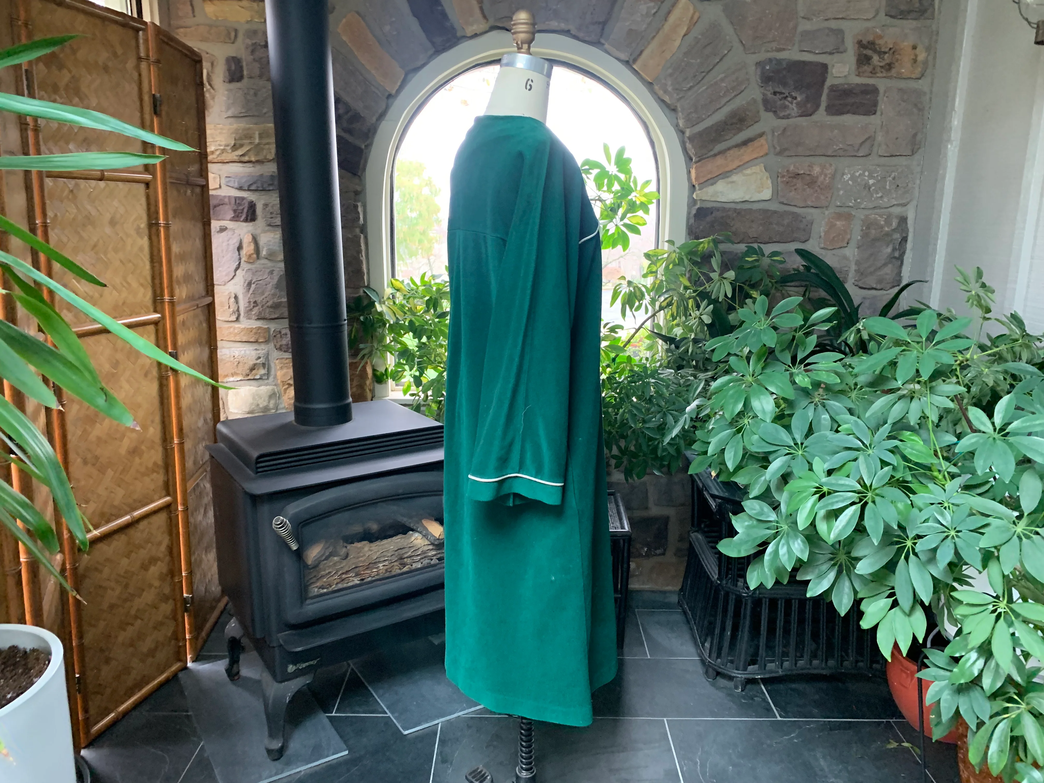 70s Green Velour White Satin Piping Zipper Front Robe By Vanity Fair - Image 7