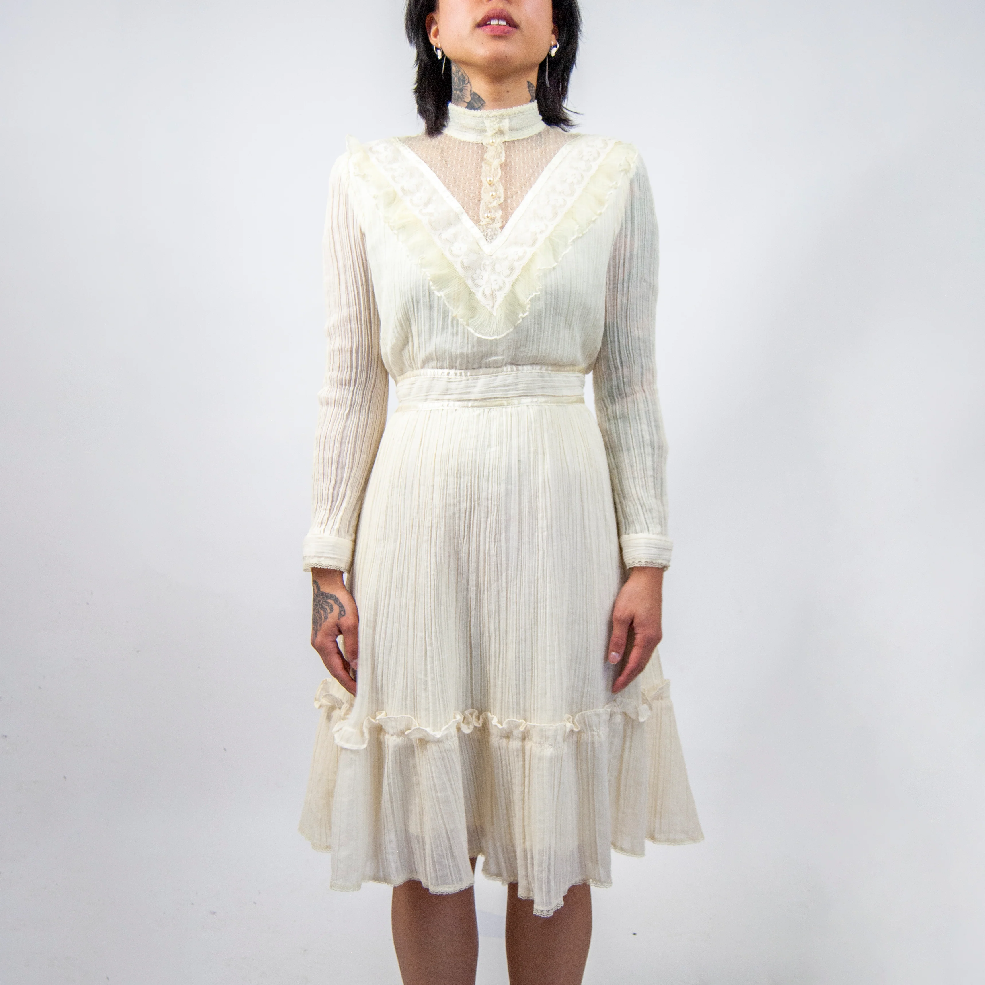 70s Gunne Sax Cream Victorian Style Mini Dress By Gunne Sax - Image 4