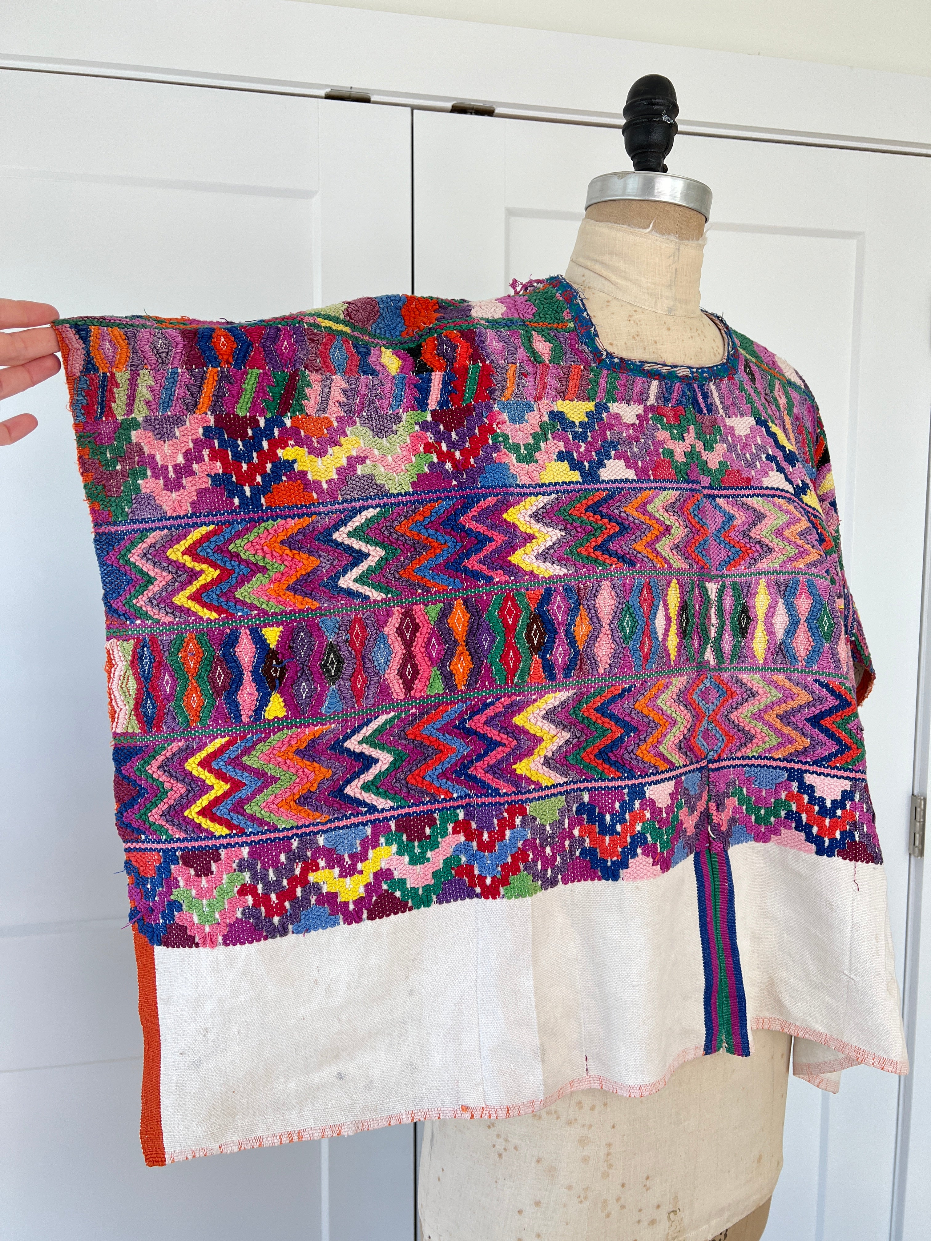 70s Heavily Embroidered Poncho - Image 9