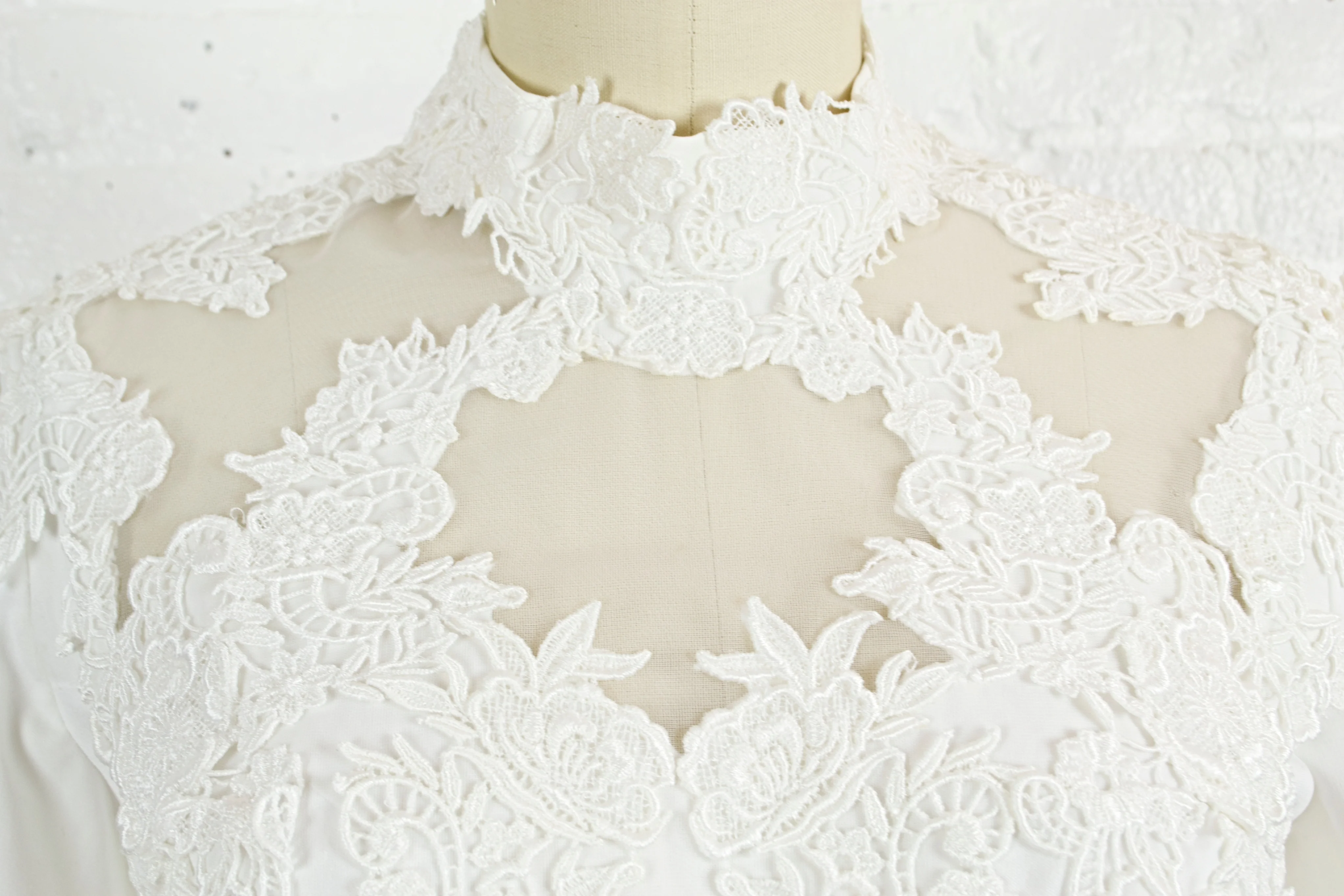 70s High Neck Wedding Gown With Long Sleeves - Image 10